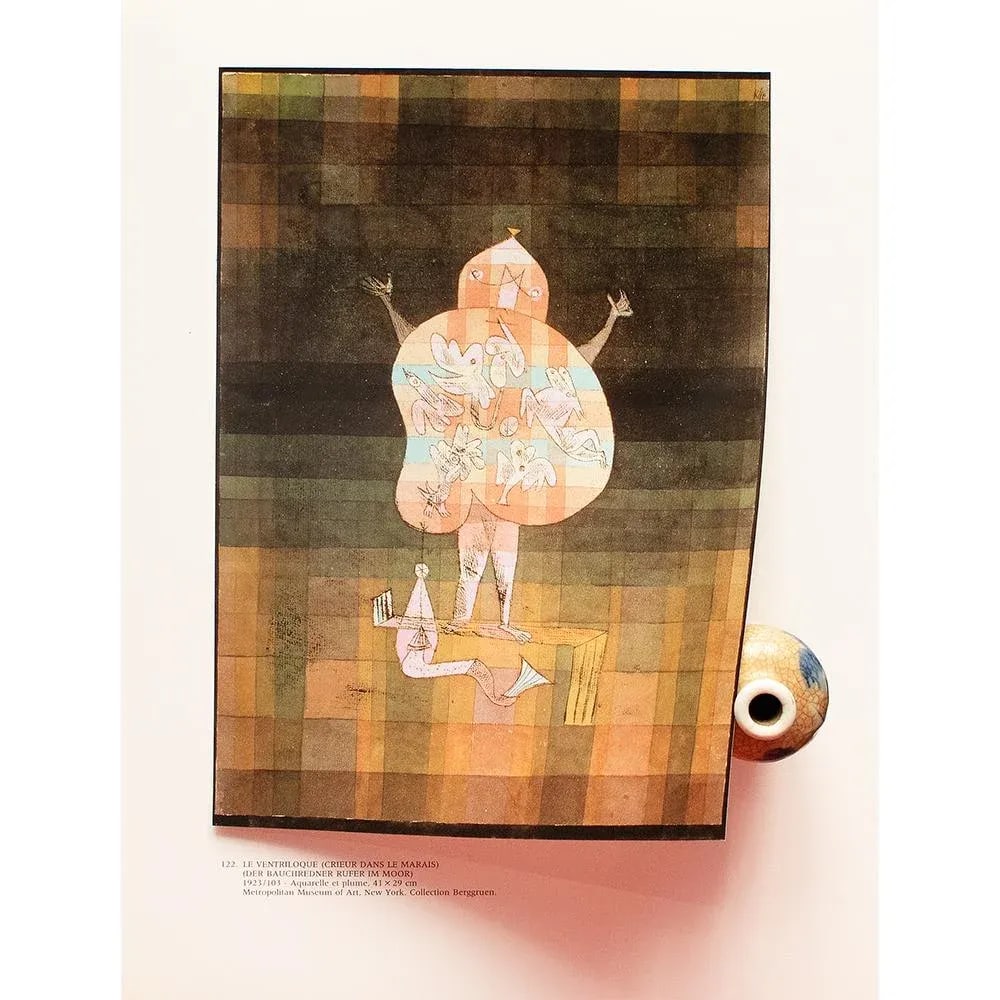 1989 After Paul Klee "Ventriloquist and Crier in the Moor", Full-Color Print From France - 4