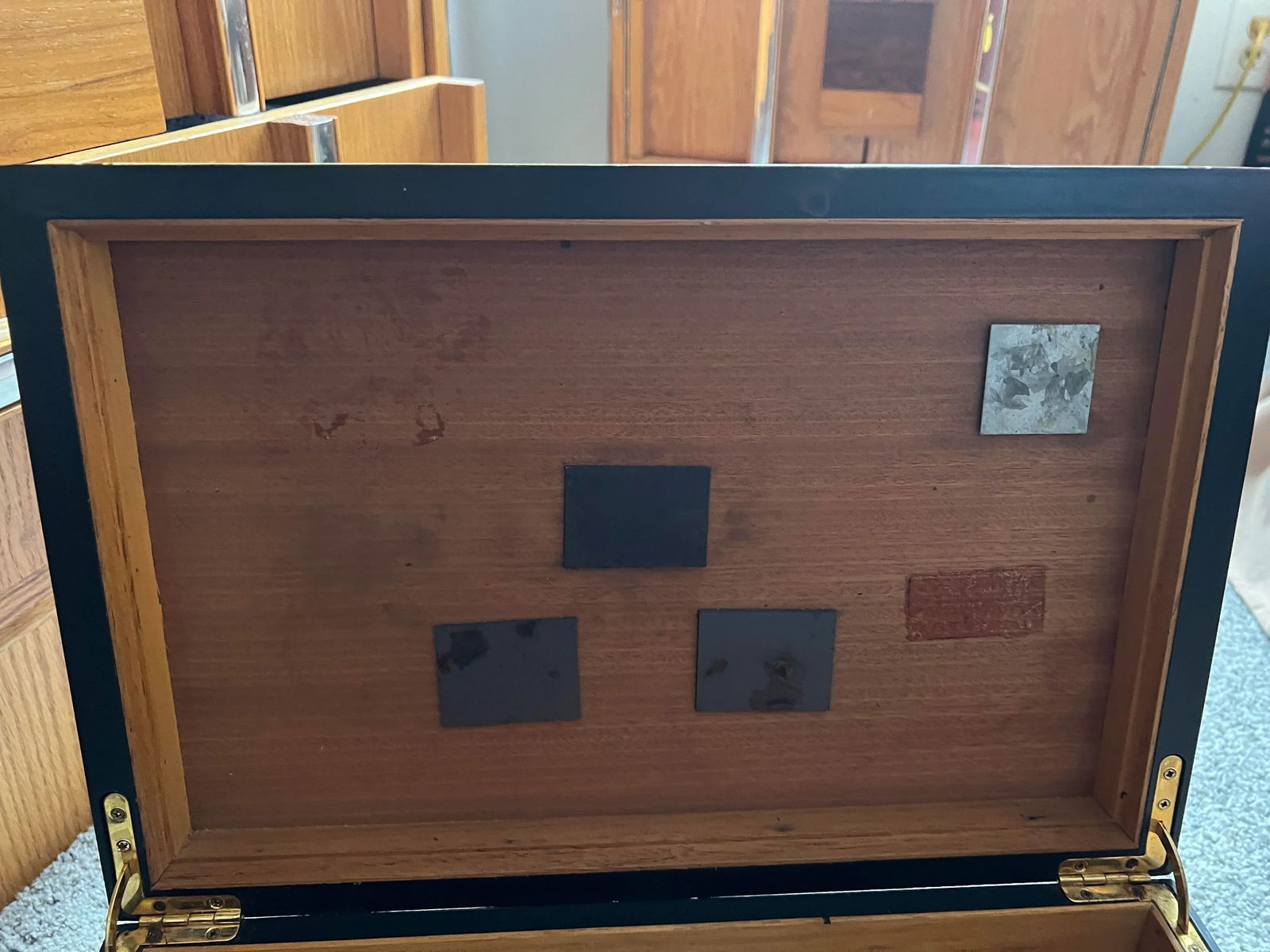 1970s Wooden Cigar Humidor - 2