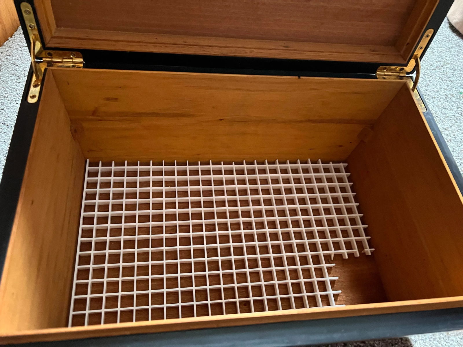 1970s Wooden Cigar Humidor - 4