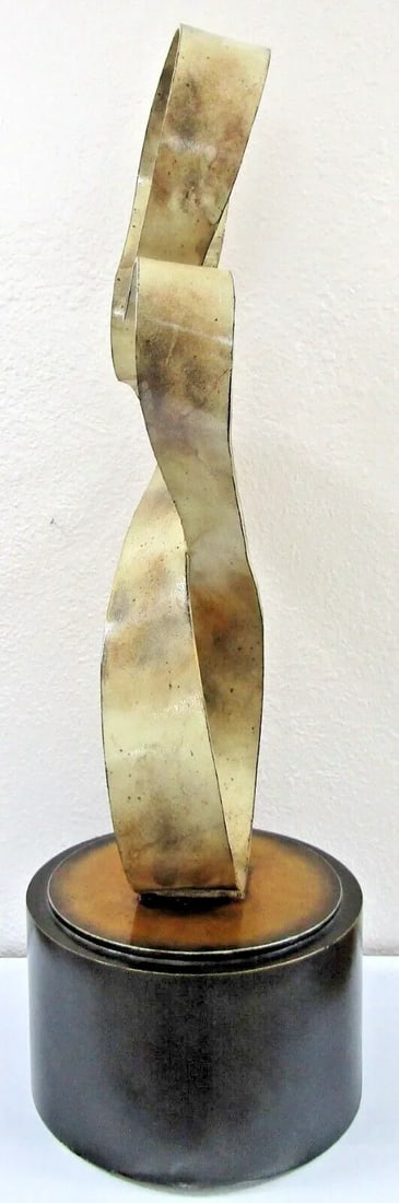 1980s Abstract Steel Ribbon Tabletop Sculpture on Weighted Wood Base - 7