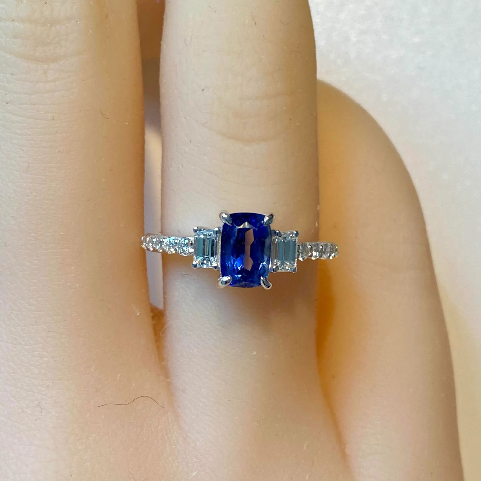 Emerald Shaped Ceylon Sapphire Diamond 1.66 Carat 18 Karat Gold Three Stone Ring Size 6 - 5