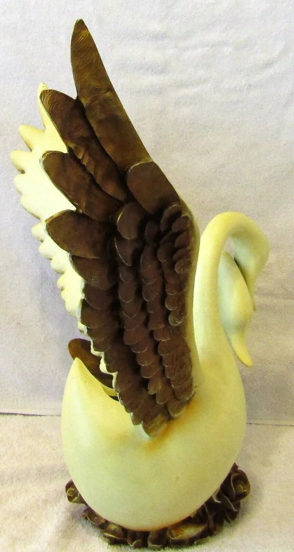 Large 1960s Wings of Love Romantic Swans Sculpture with Entwined Necks - 2