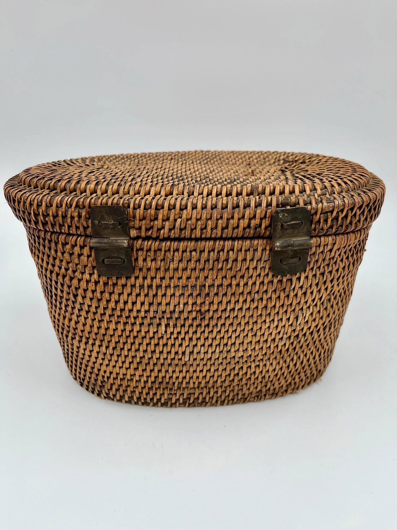 Vintage Chinese Wicker and Brass Tea or Lunch Basket - 3