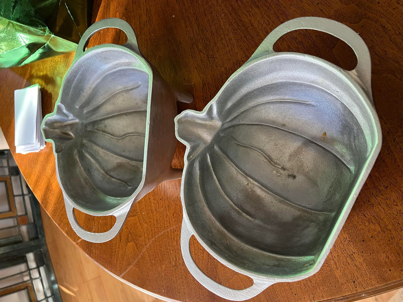 Vintage Pumpkin Footed Cake Mold - 5