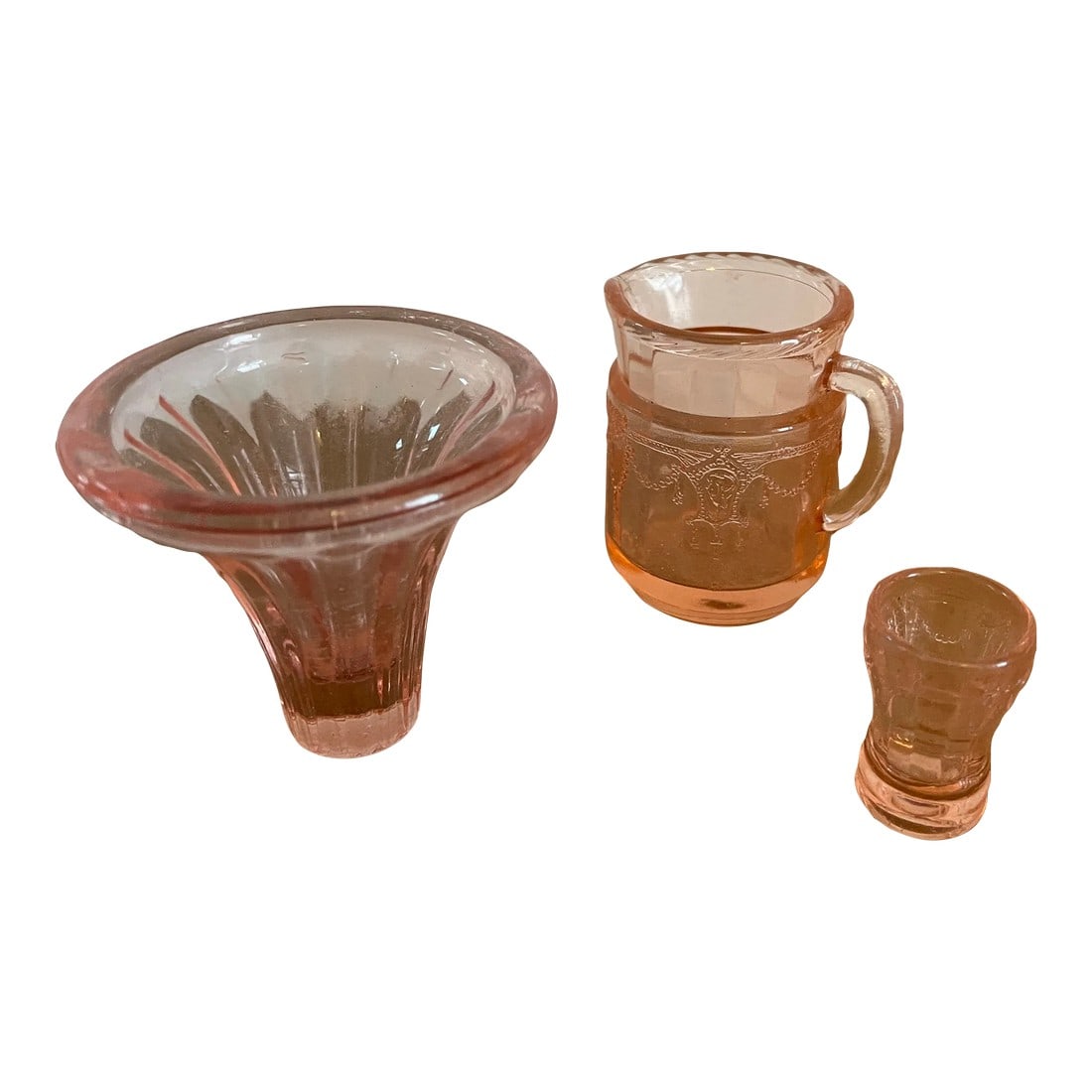 1970s Small Pink Glasses Trio - Set of 3: Up for consideration is a beautiful collection of small pink glasses. These would look lovely in your home and they are a great find for the interior design enthusiast. Please check out my other