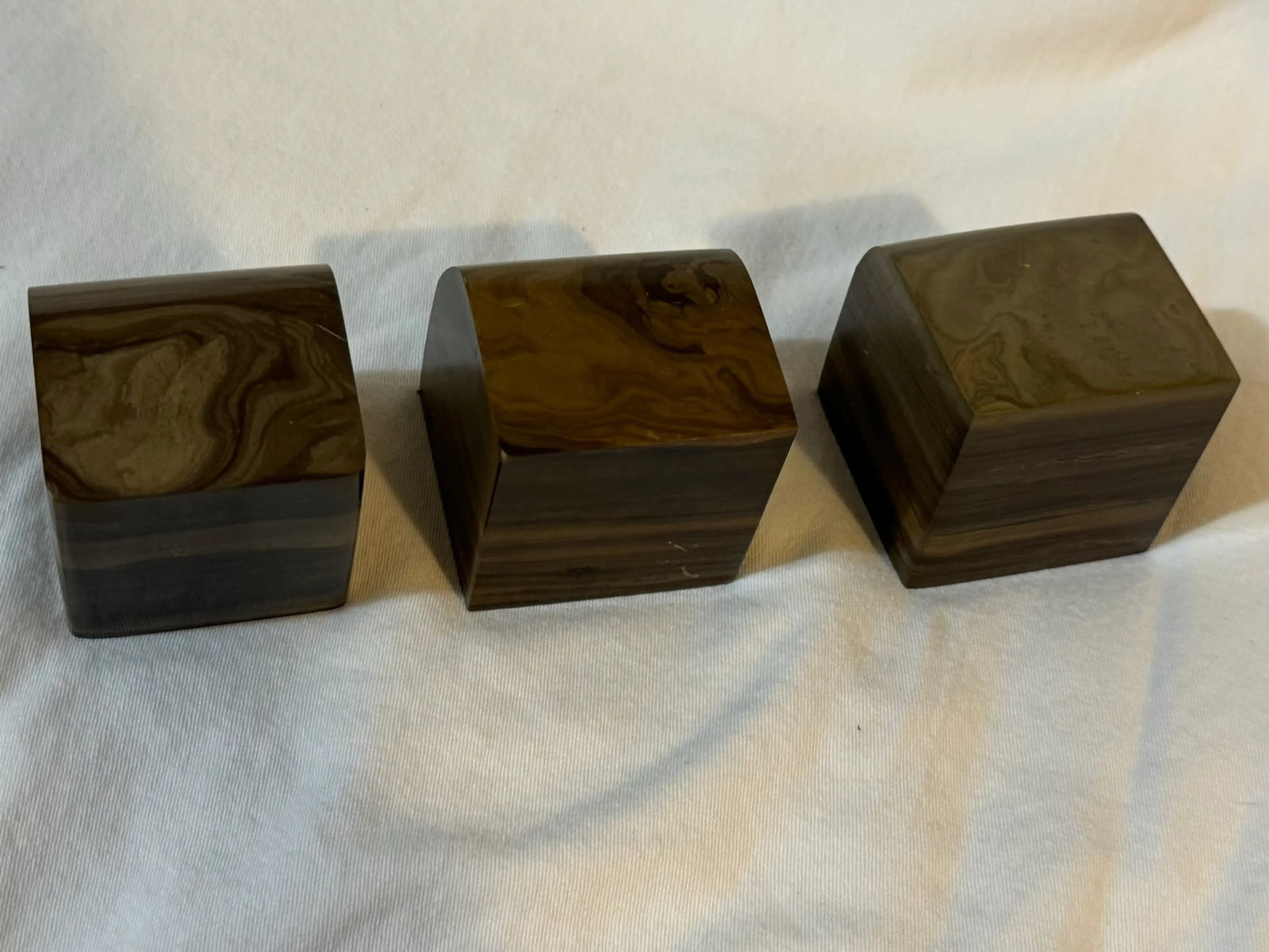 1970s Group of 3 Natural Striated Polished Petrified Wood Objet D 'Art - Set of 3 - 8