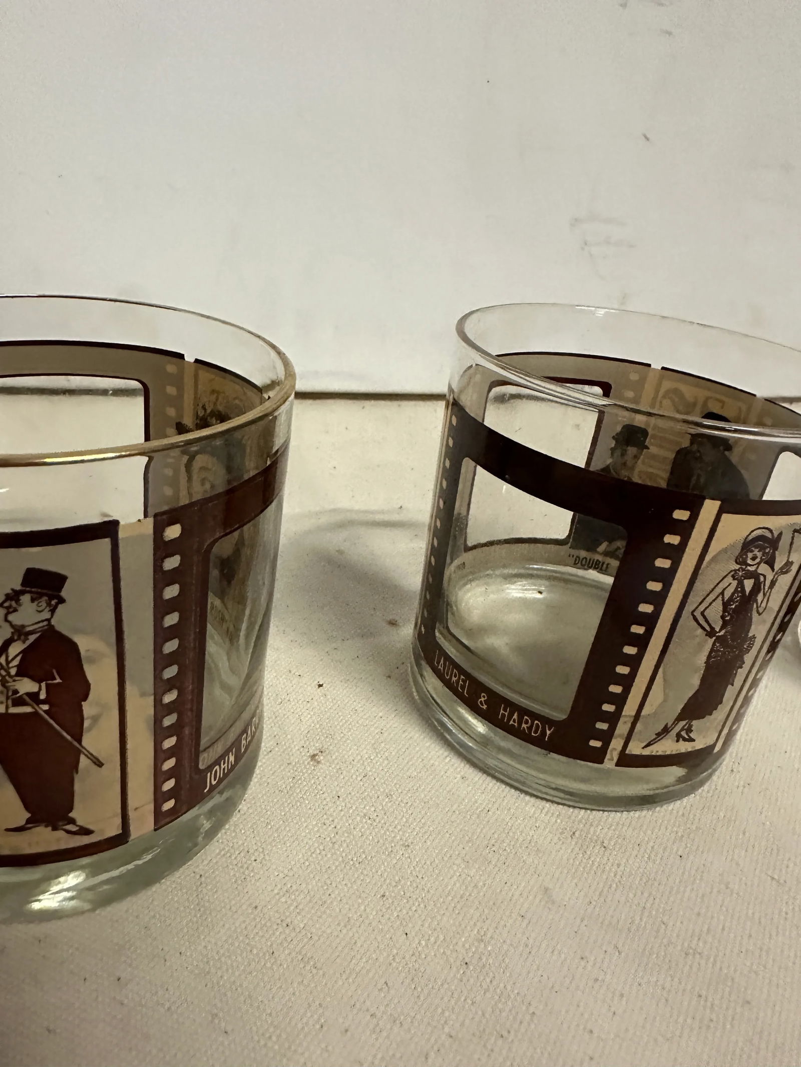 1970s Collection of Roaring Twenties Cocktail Glasses- Set of 4 - 7