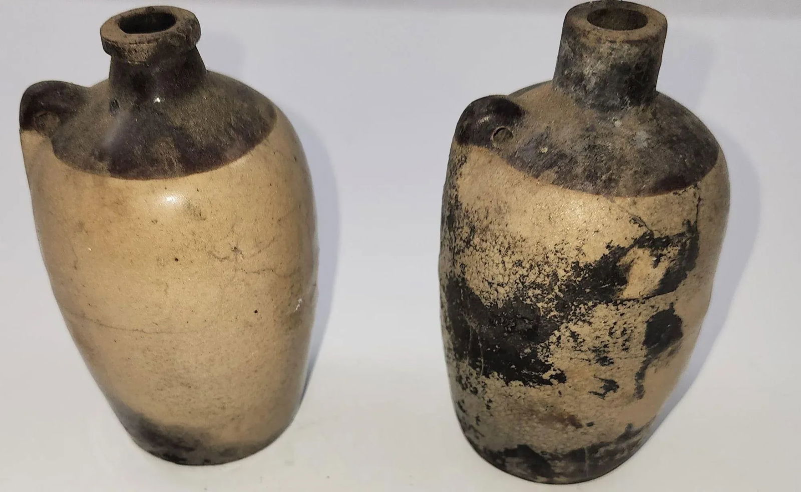 Pair of Vintage Small Usa Pottery Stoneware Jugs Circa 1940s - 3