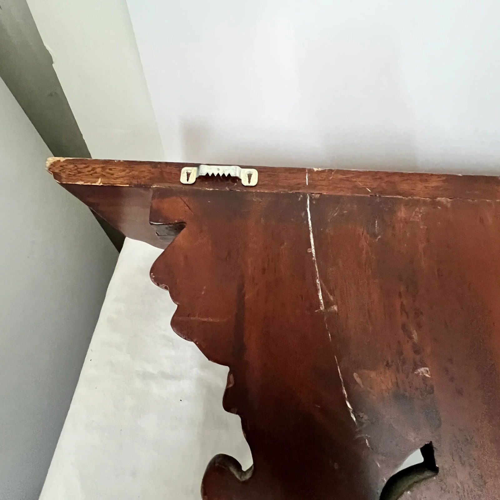 Mahogany Hand Carved Coat / Hat Rack With Shelf - 8