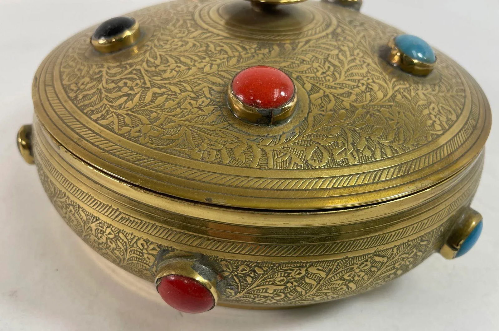 Vintage Moroccan Jewelled Trinket Brass Round Box With Beads - 9