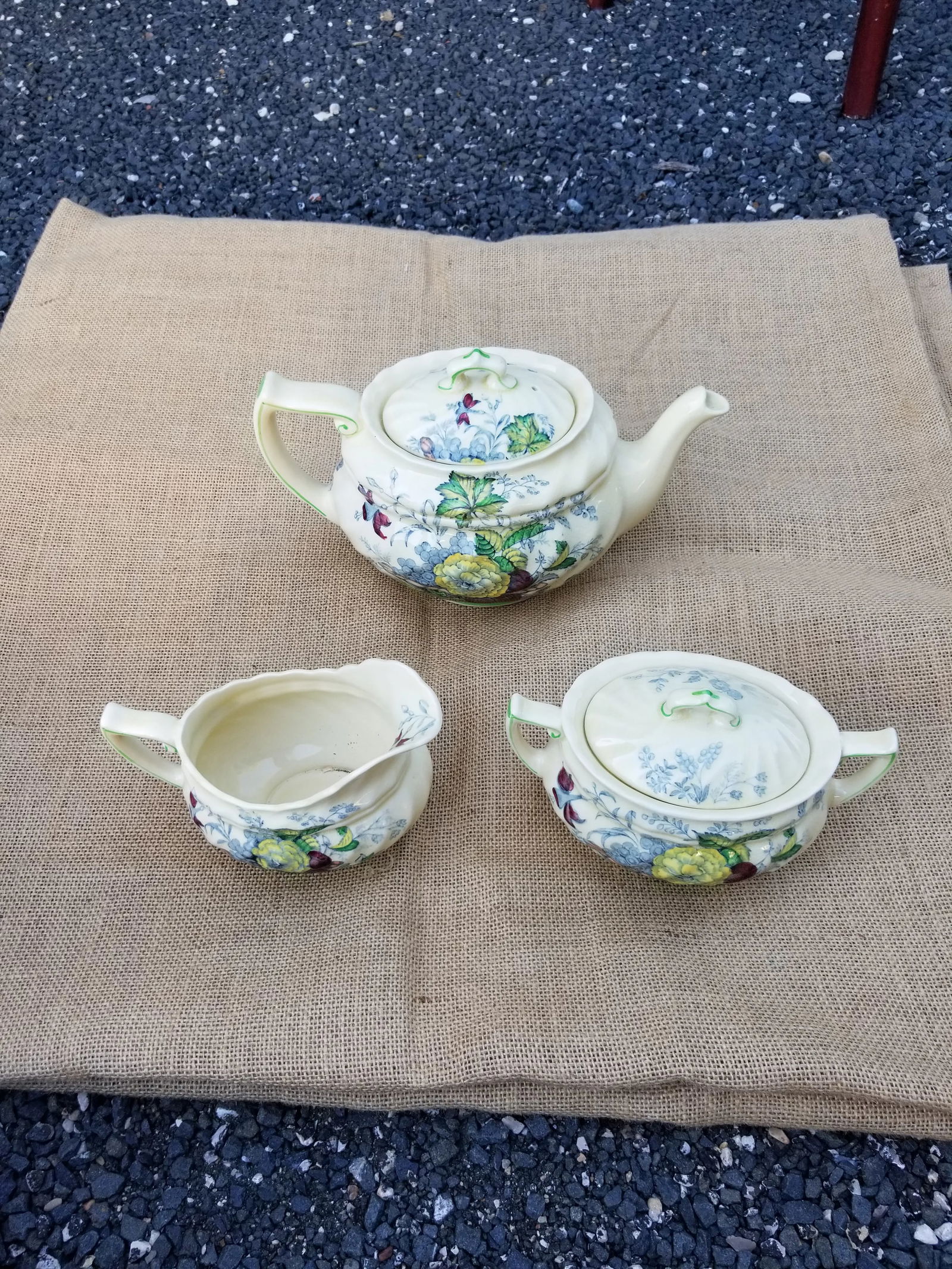 1950s Three Piece Tea Set "Kirkwood Pattern" - 6