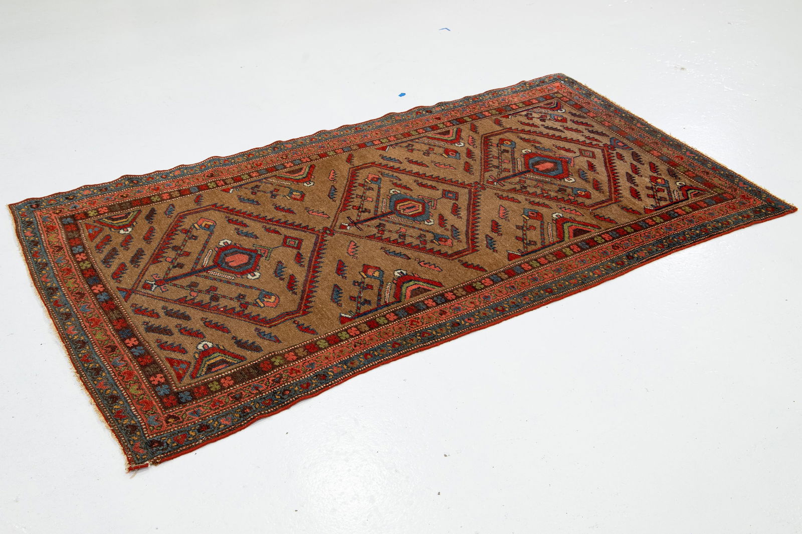 Scatter Vintage Malayer Wool Rug With Tribal Design - 3
