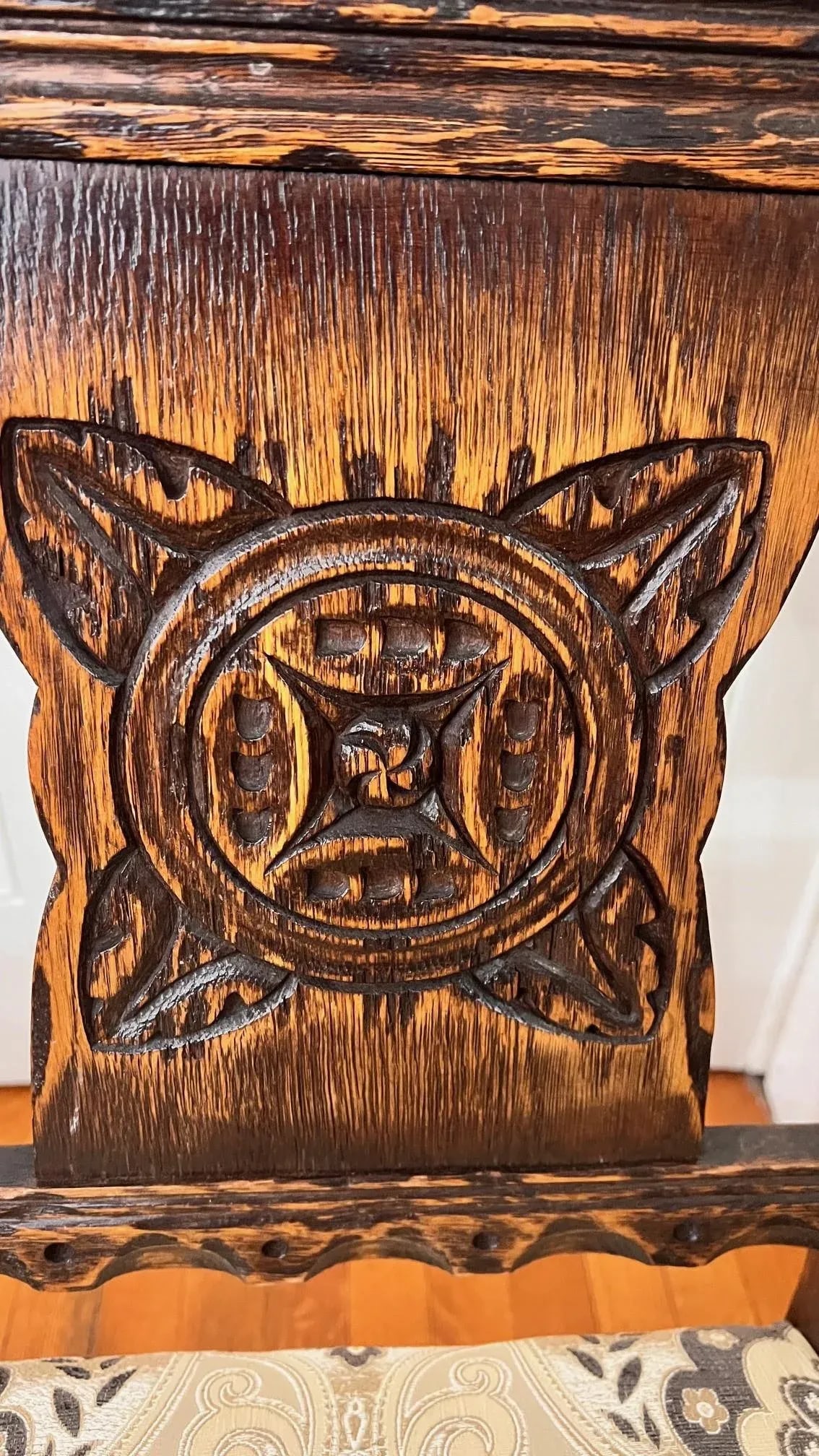 1930s Feudal Oak Chairs by Jamestown Lounge Company - Set of 4 - 8