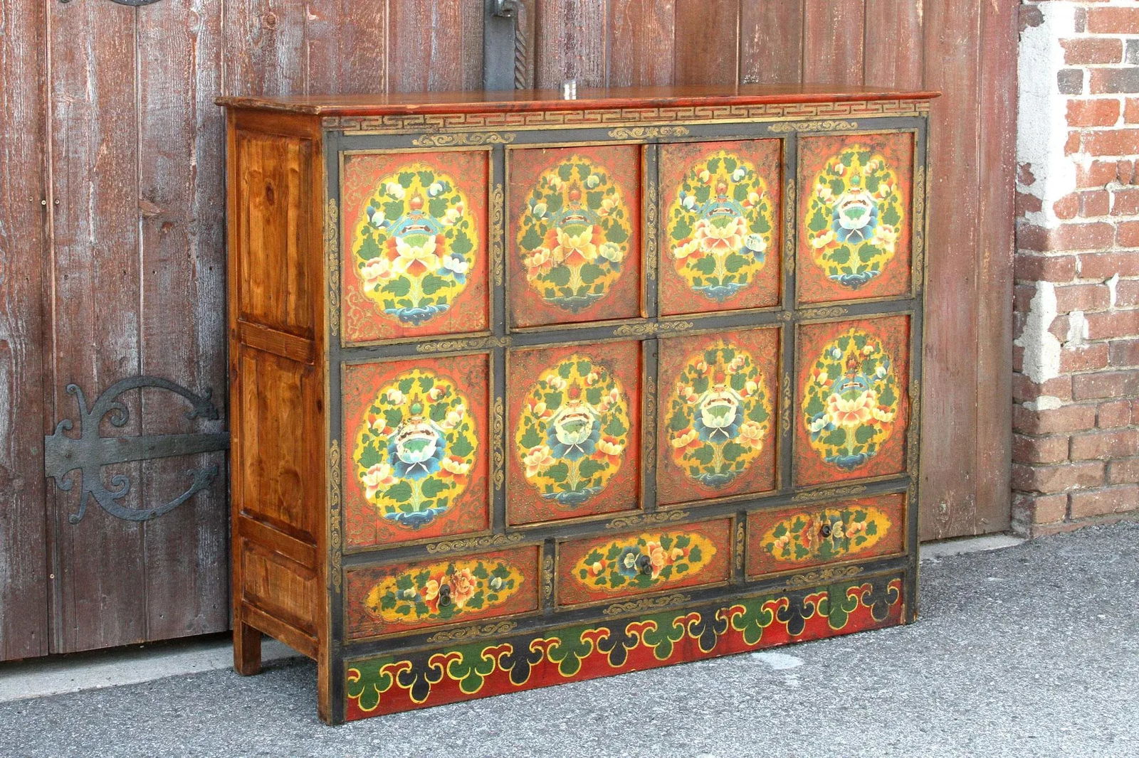 Early 19th Century Tibetan Cabinet - 3