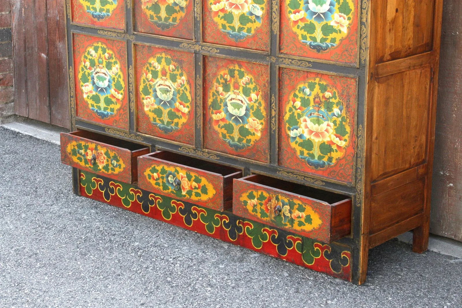 Early 19th Century Tibetan Cabinet - 6