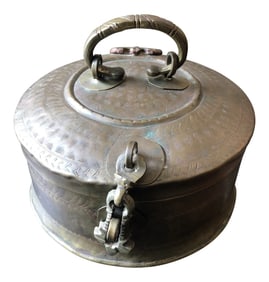 1900s Traditional Hand Hammered Brass Box With Latch