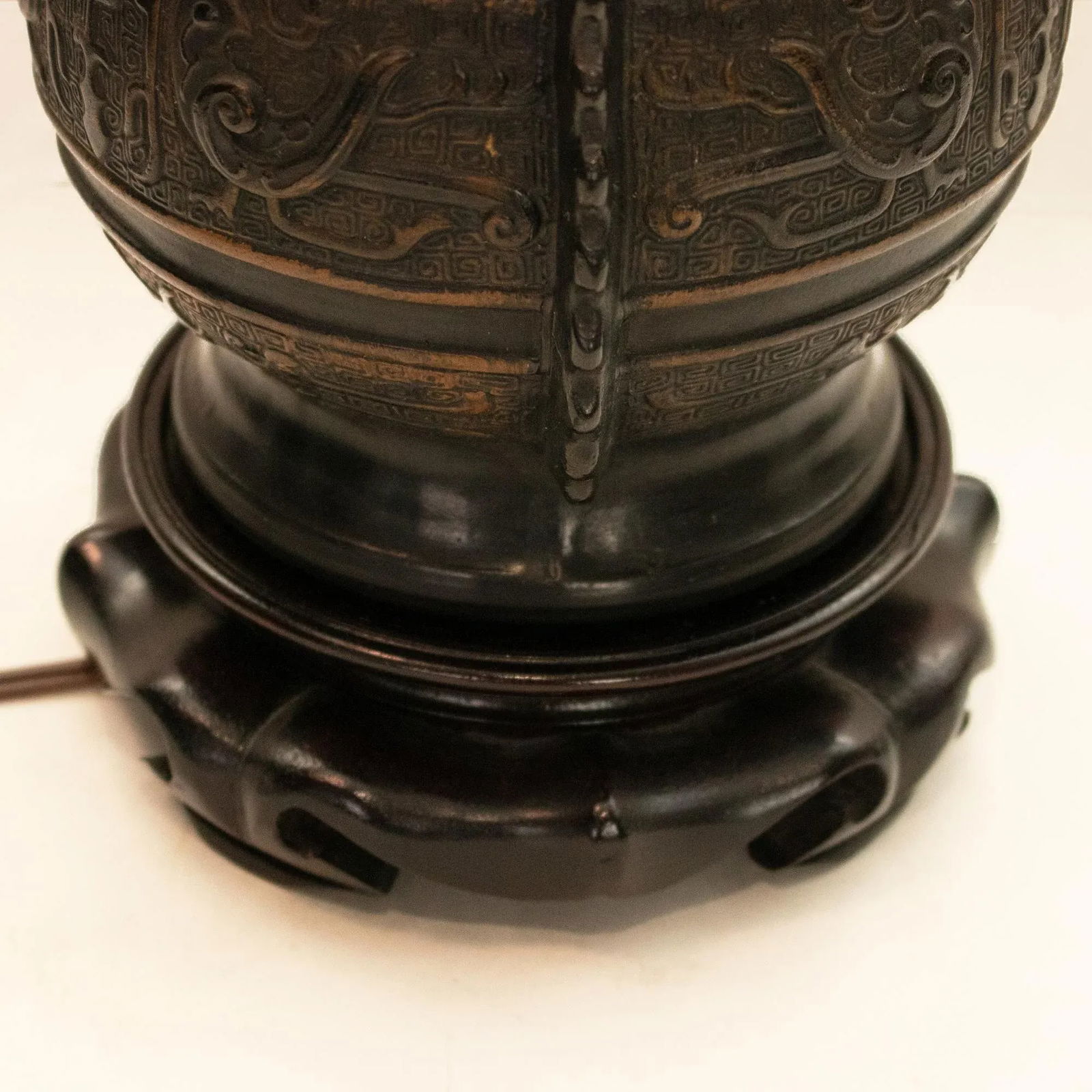 1920s TaishÅ or Early Showa Era Japanese Bronze Vase Lamp - 9