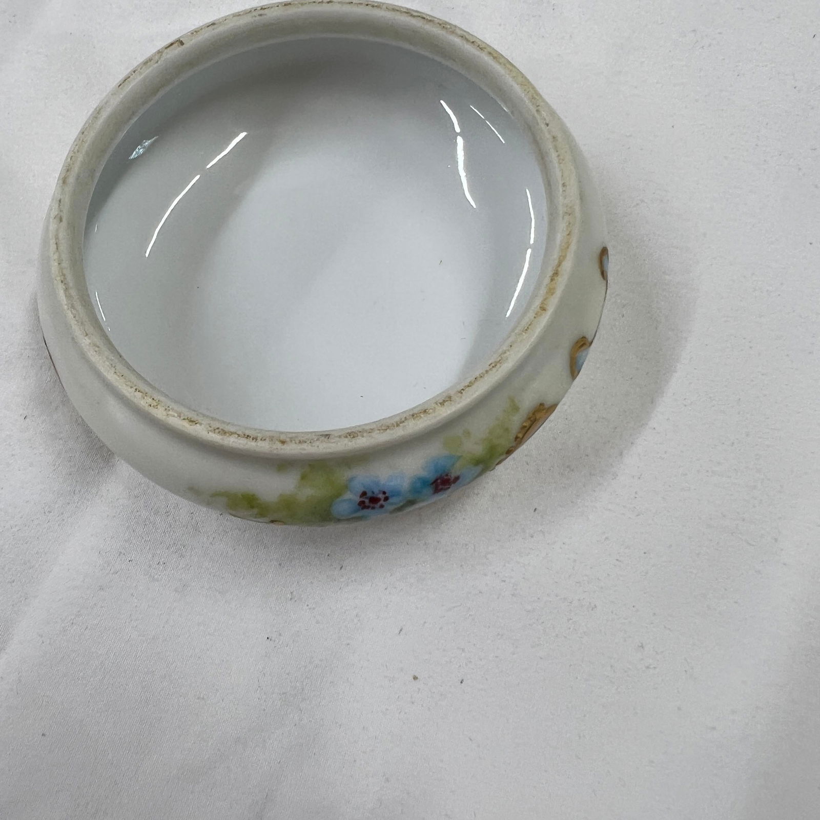 French Trinket Box With Floral Design and Gold Leaf Highlights - 6