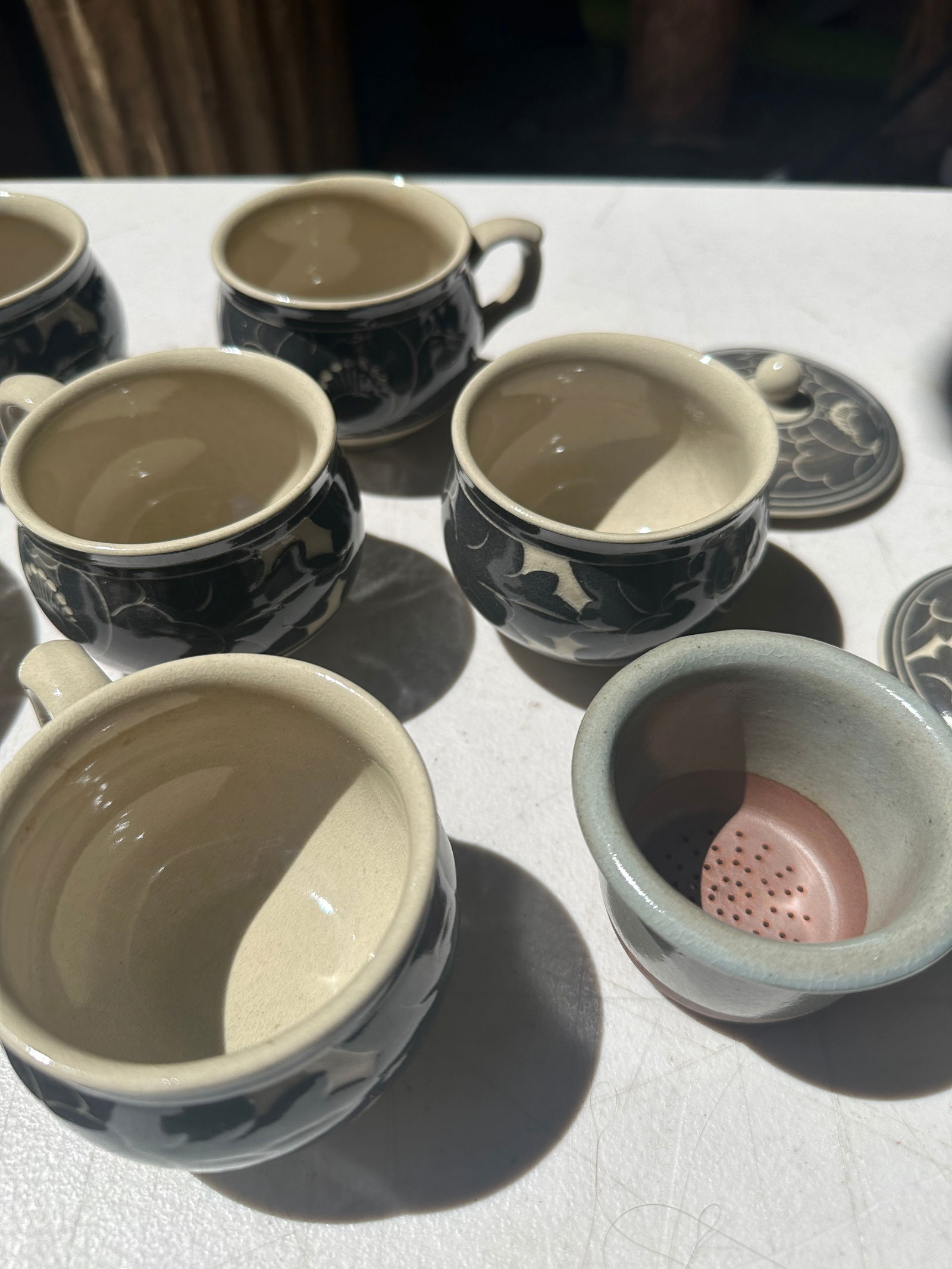 1970s Japanese Pottery Tea Cup and Saucers Set- 17 Pieces - 7