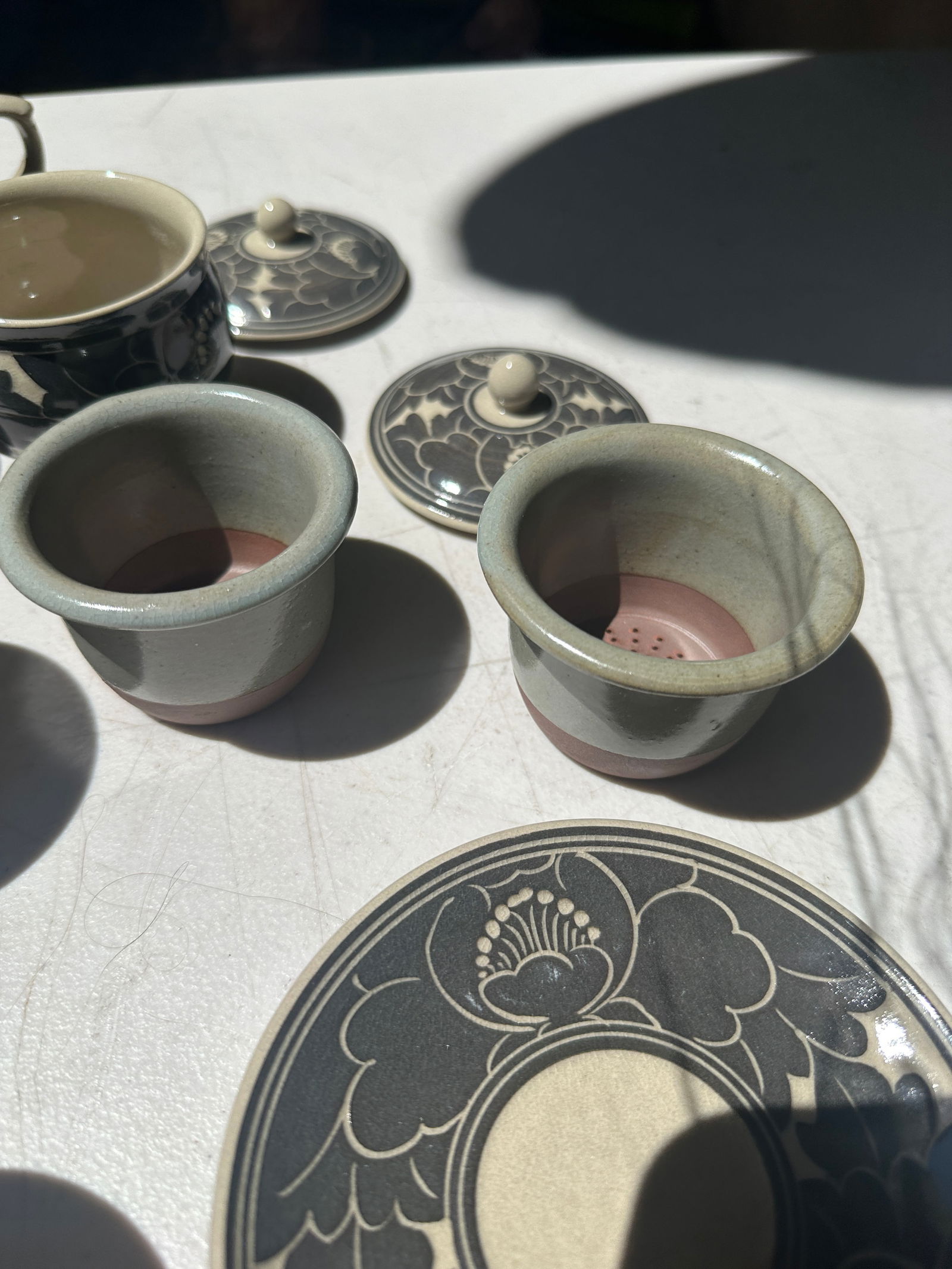 1970s Japanese Pottery Tea Cup and Saucers Set- 17 Pieces - 8