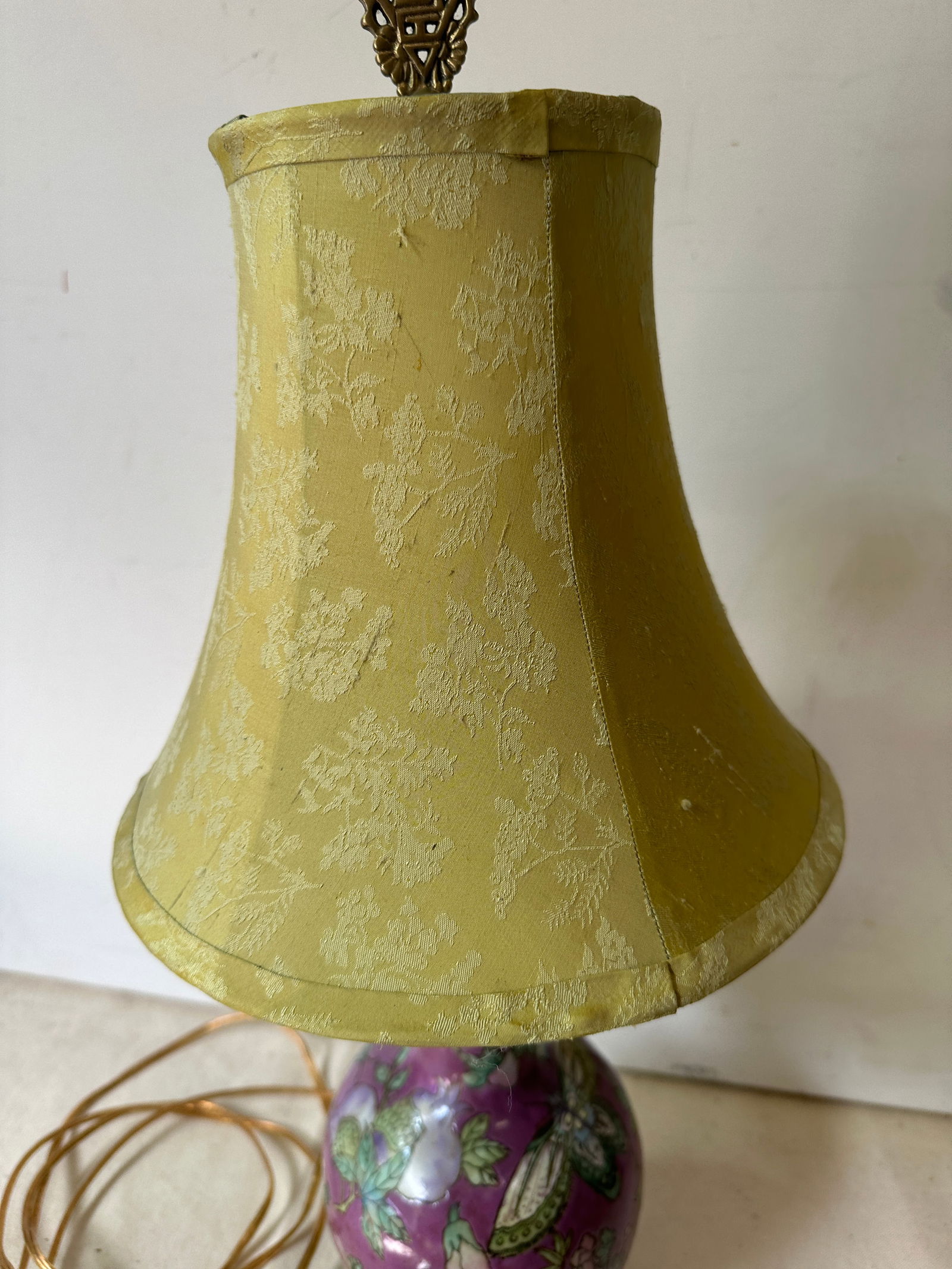 Vintage Chinoiserie Asian Lamp With Brass Finial - 5