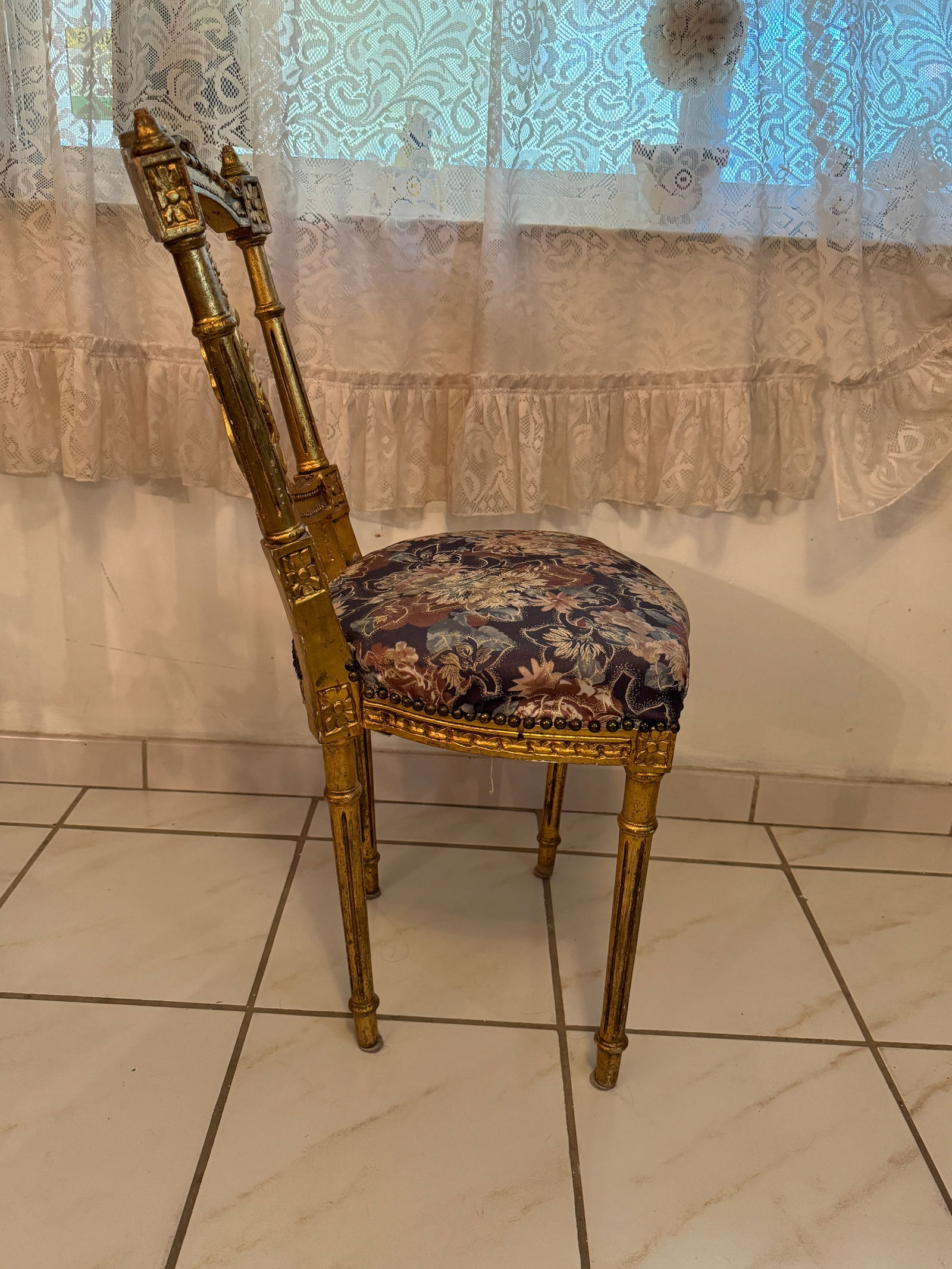 Early 20th Century Antique French Louis XIV Gold Leaf Side Accent Harp Small Chair - 5