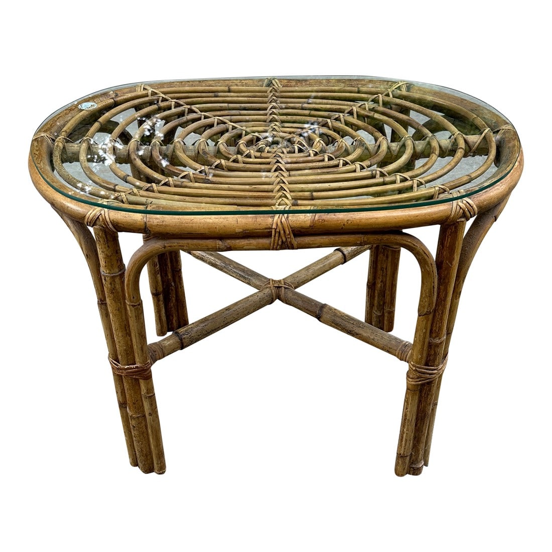 1970s Boho Chic Wicker Side Table With Glass Top: Up for consideration is a beautiful boho chic wicker side table with a glass top. This would look lovely in your home and it is a great find for the interior design enthusiast. Please check out my oth