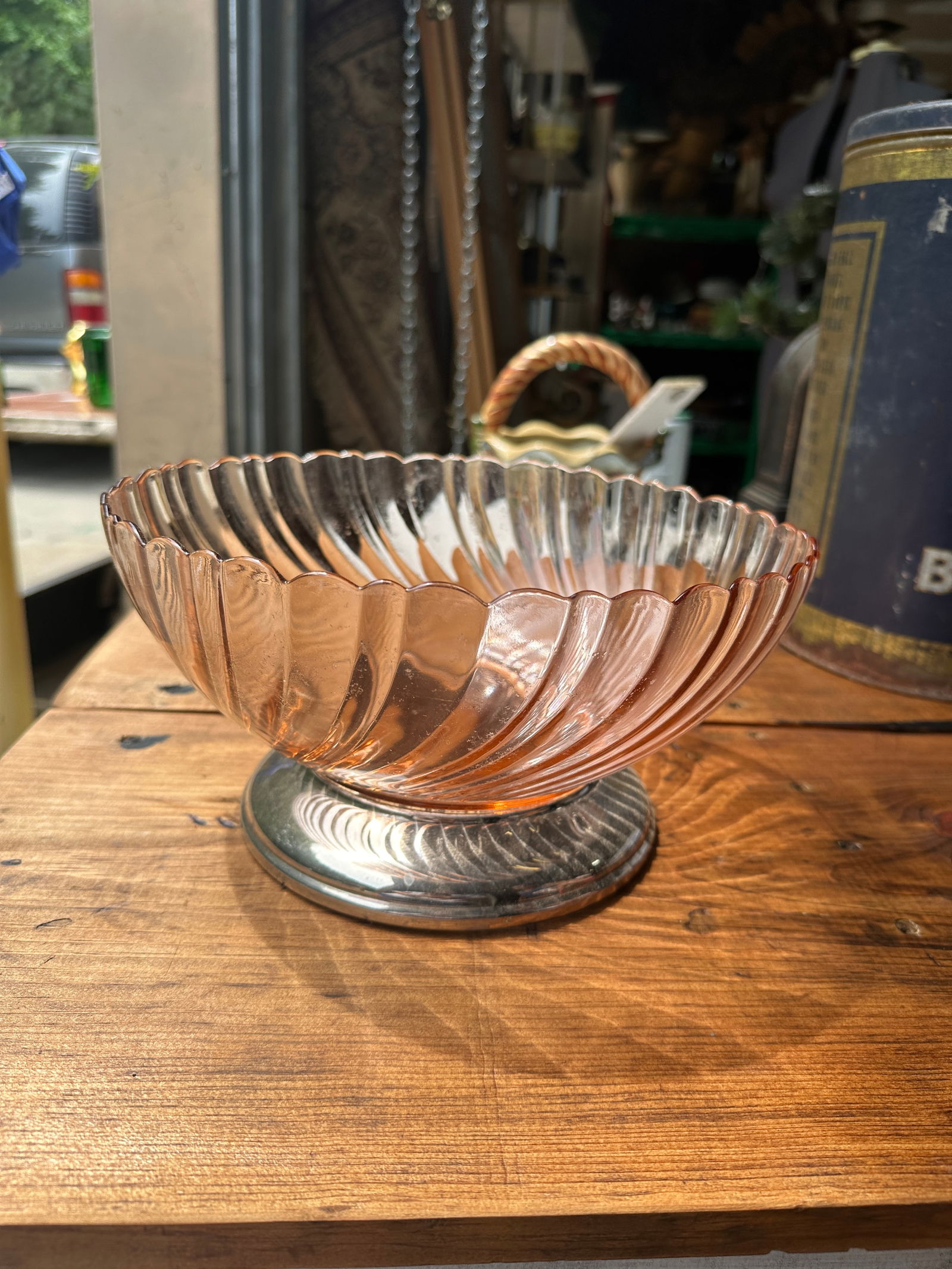 1970s Pink Glass Punch Bowl With Silver Stand - 11