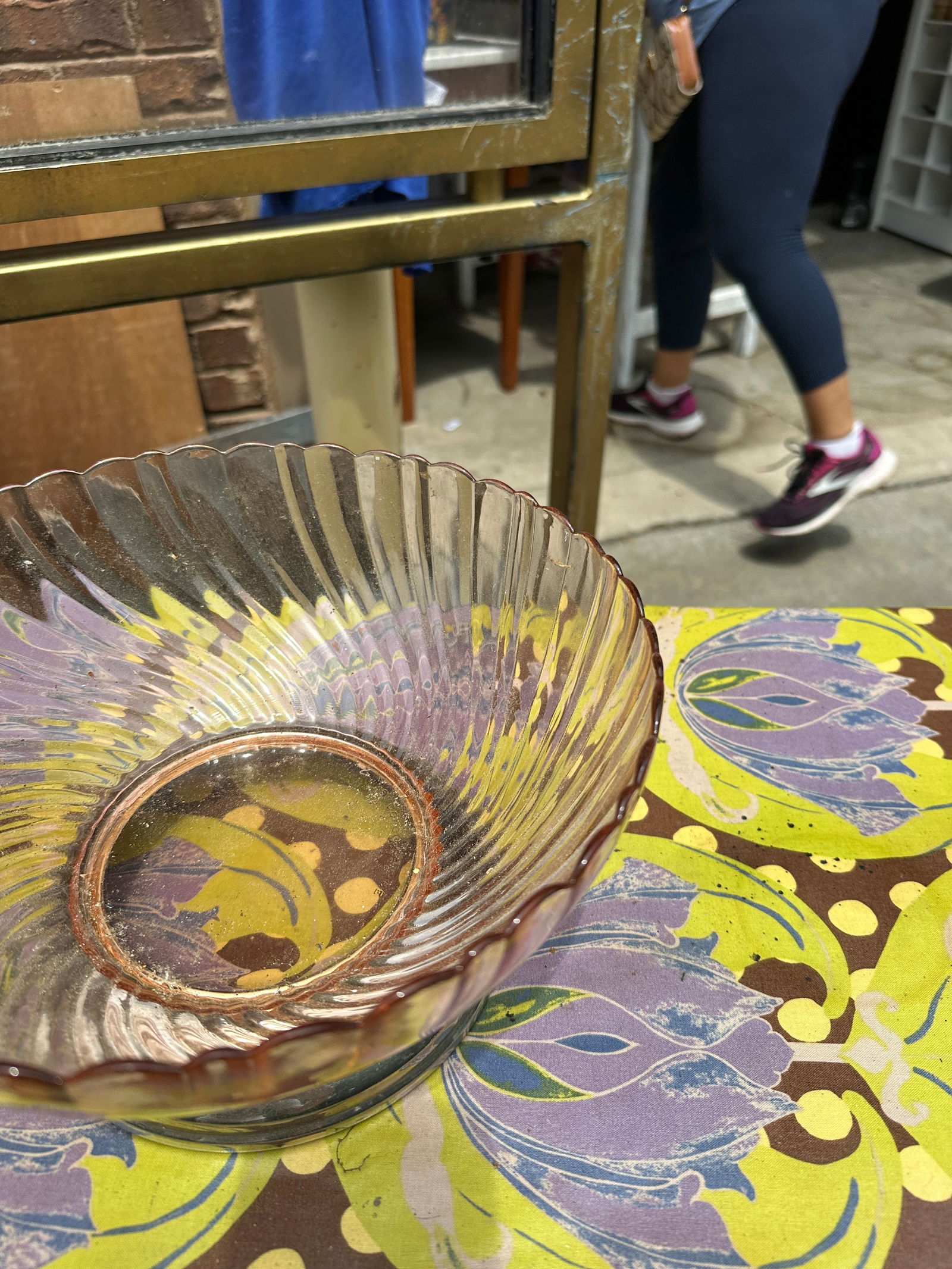 1970s Pink Glass Punch Bowl With Silver Stand - 6