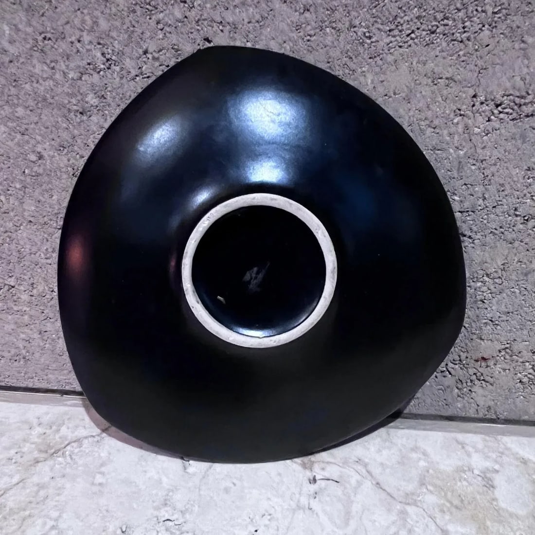 1990s Decorative Asian Ceramic Plate Triangular Black - 8