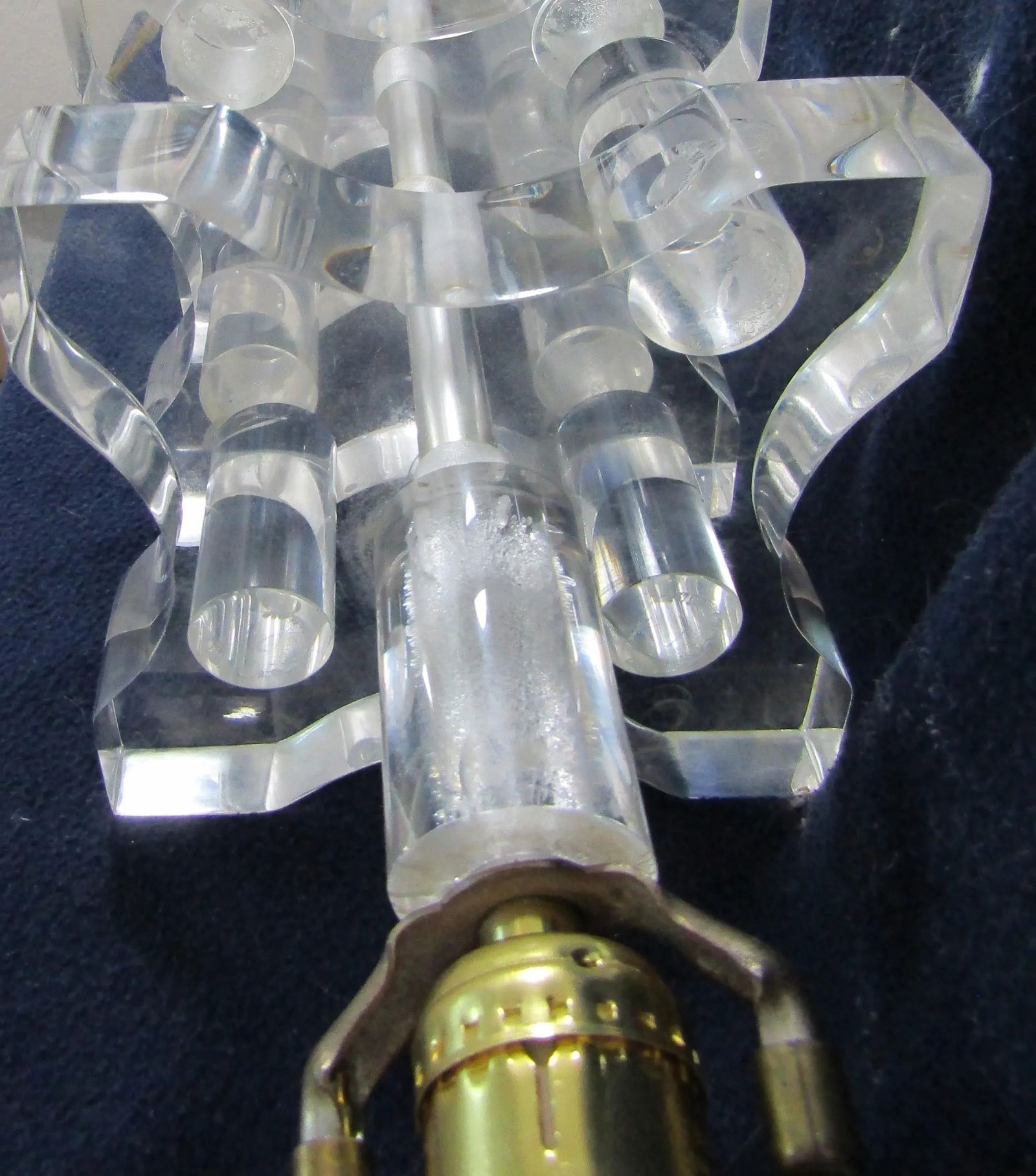 Vintage Mid-Century Modern Stacked Lucite Acrylic Table Lamp - 11