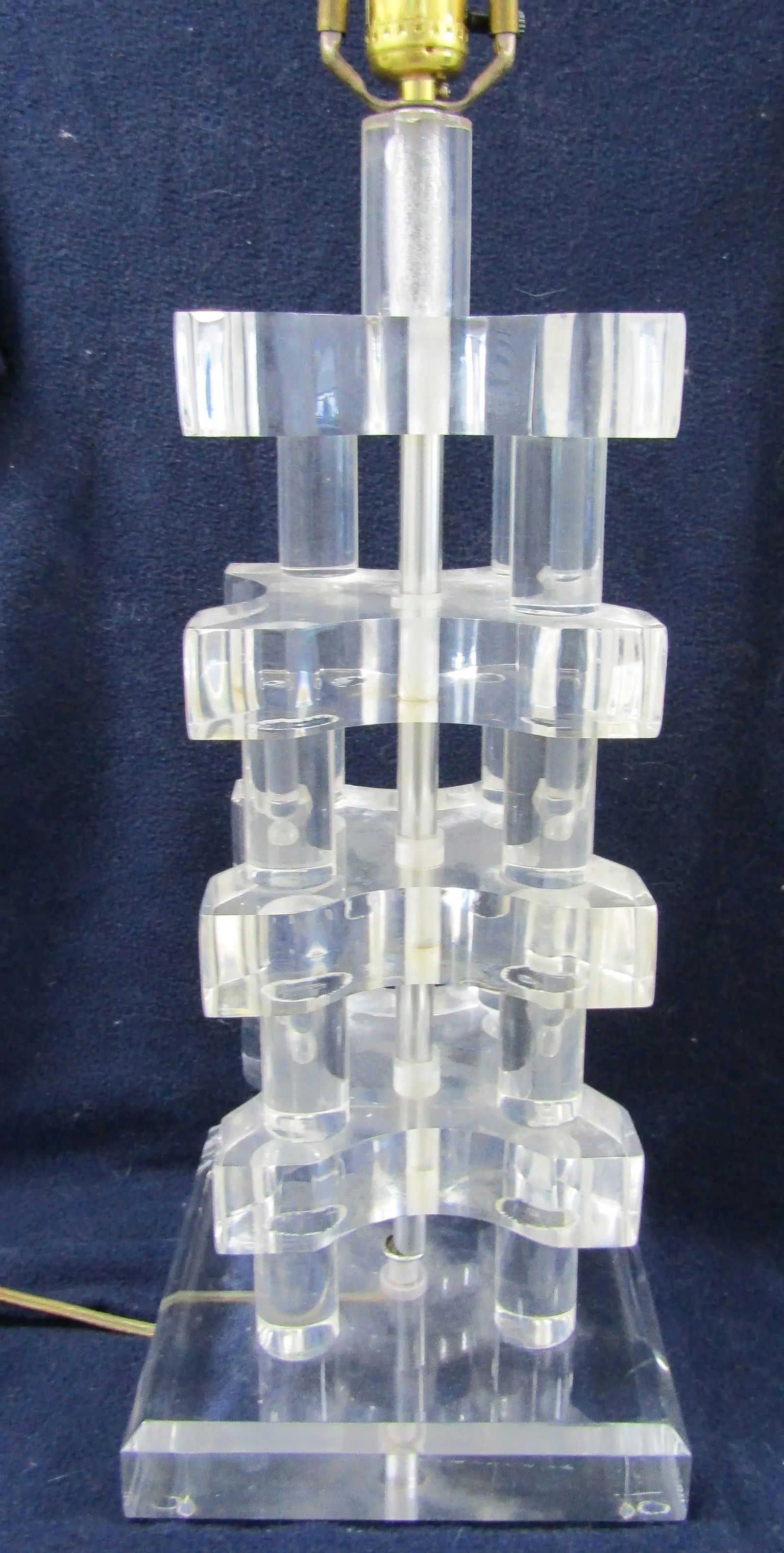 Vintage Mid-Century Modern Stacked Lucite Acrylic Table Lamp - 4