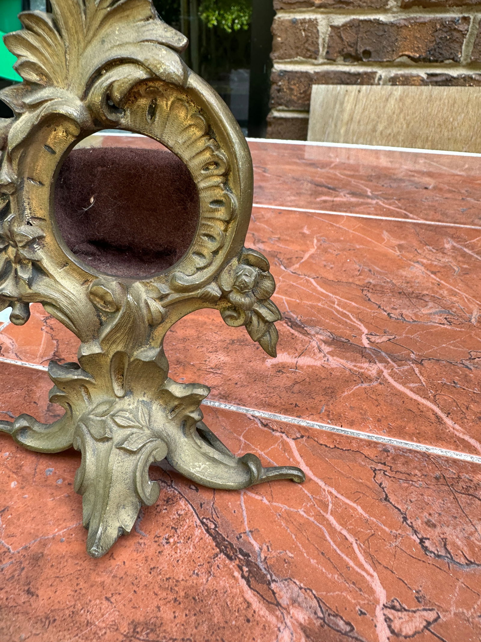 Small 1970s Brass Floral Standing Frame - 6
