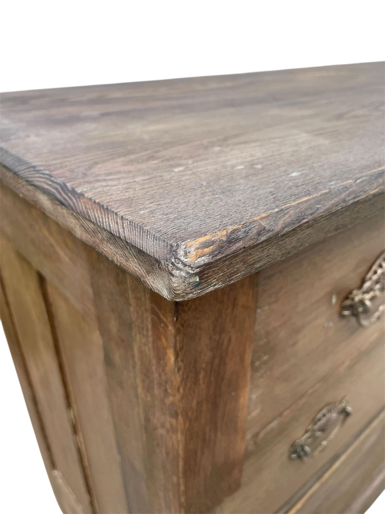 Early 20th Century Antique Dresser - 7