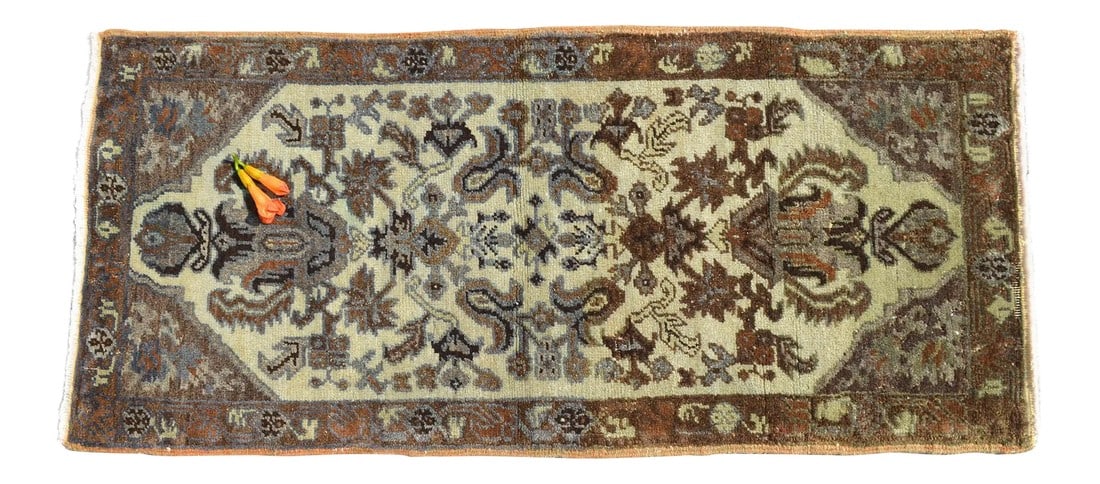 Undyed Small Rug Hand Knotted Distressed Yastik Rug Kitchen Decor Doormat - 20'' X 34'': Vintage carmine orinoco (pale, light grayish yellow) color background yastik rug perfect for a small guest bath or in front of the kitchen sink Dimensions: 17.3" x 38.6" or 1 ft 5 in x 3 ft 3 in