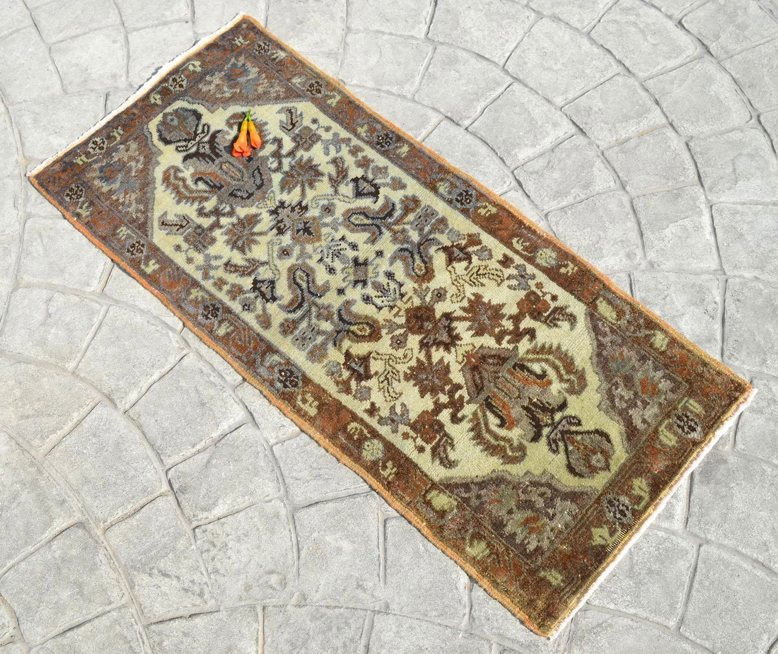 Undyed Small Rug Hand Knotted Distressed Yastik Rug Kitchen Decor Doormat - 20'' X 34'' - 2