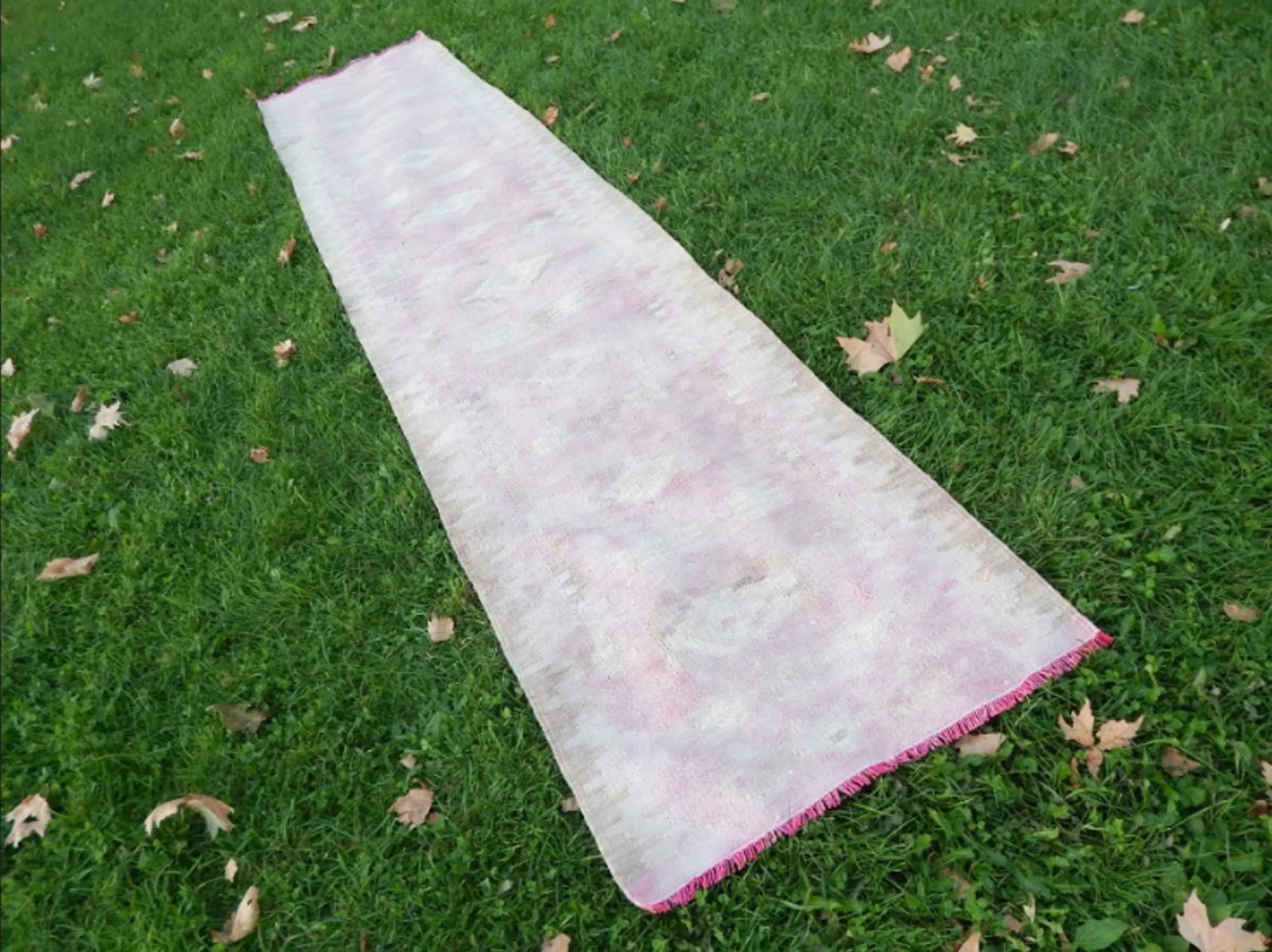 Distressed Vintage Turkish Kilim Runner 2"²6"³ × 10"²4"³ - 3