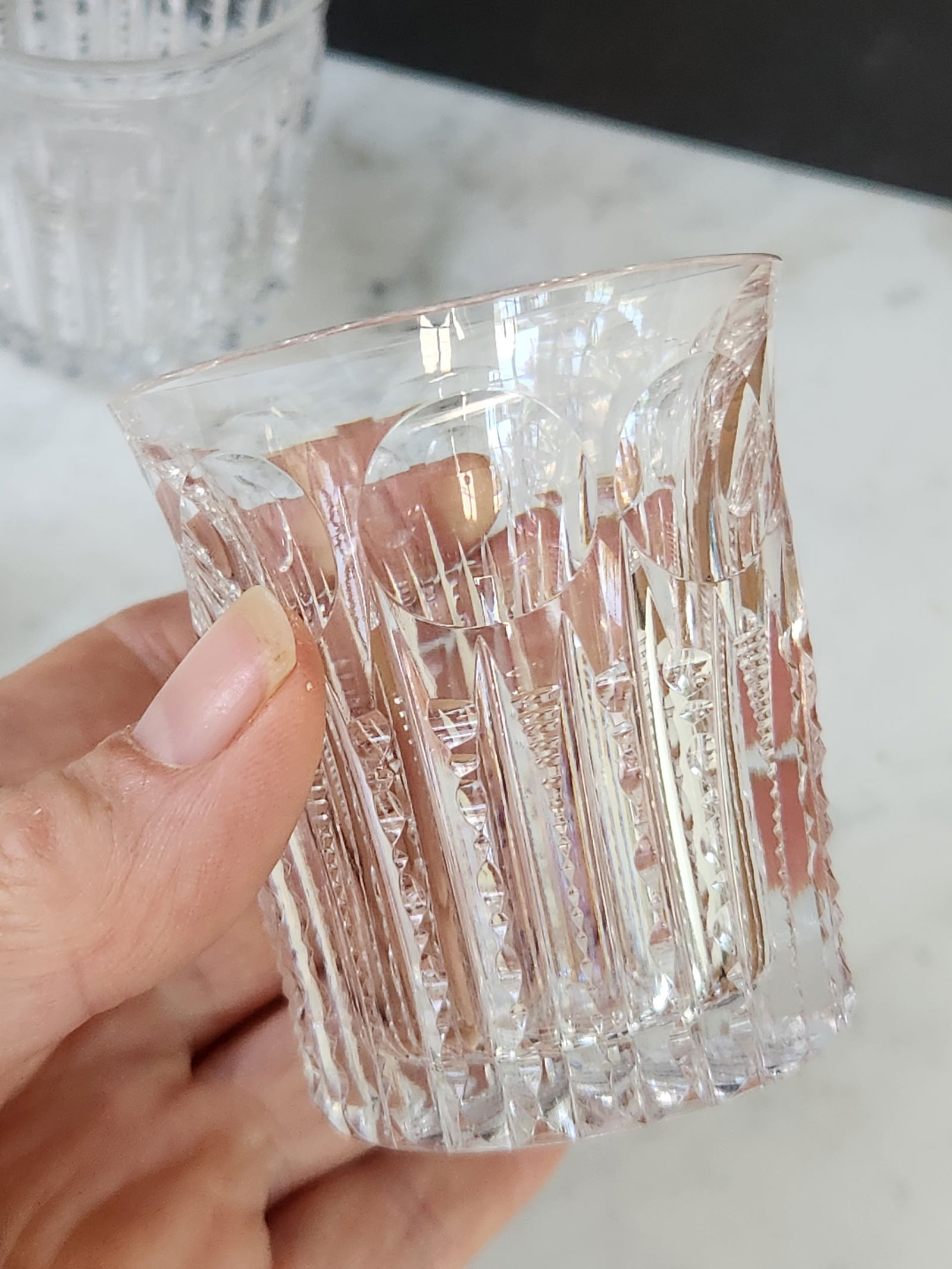 Early 20th Century American Brilliant Cut Crystal With Thumbprint Design Whiskey Tumblers- Set of 4 - 7