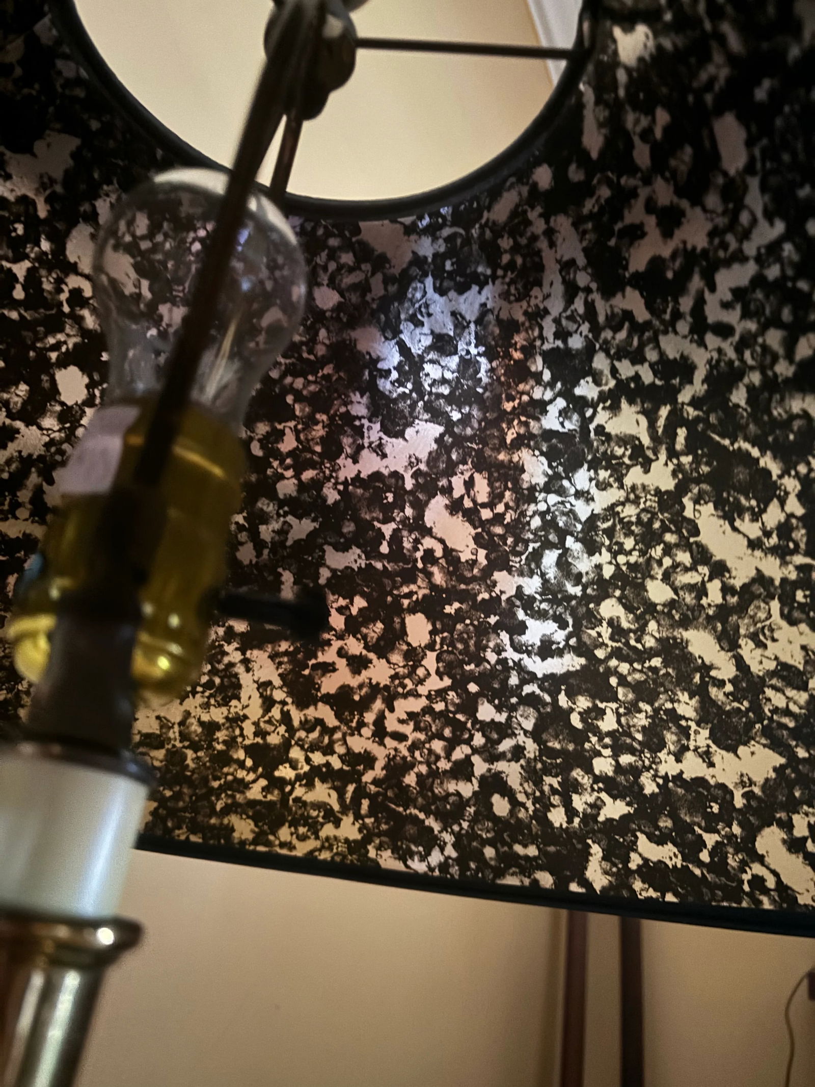 1980s Brass Bamboo Column Table Lamp With Black Shade - 7