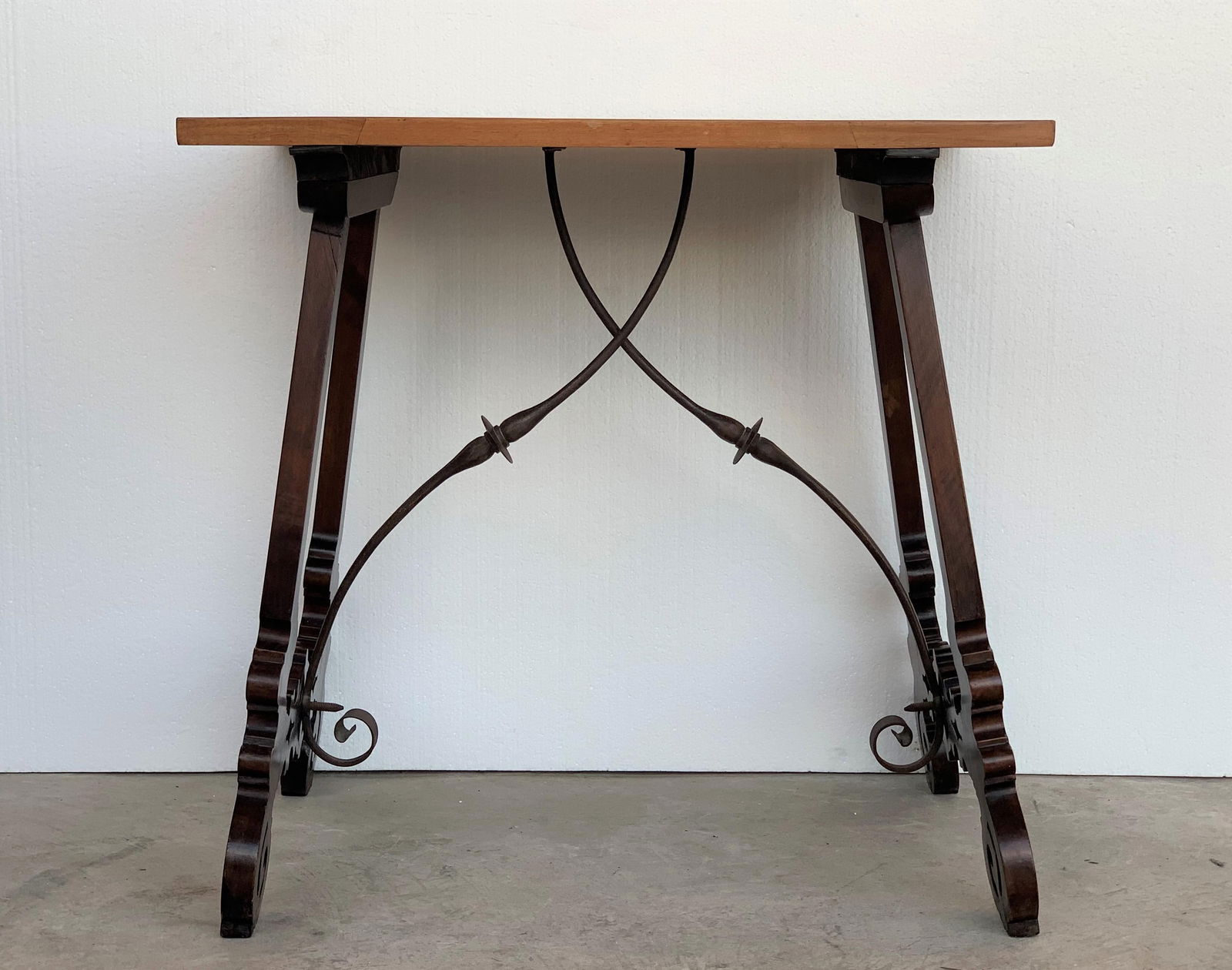 19th Century Baroque Spanish Side Table With Marquetry Top and Lyre Carved Legs - 2