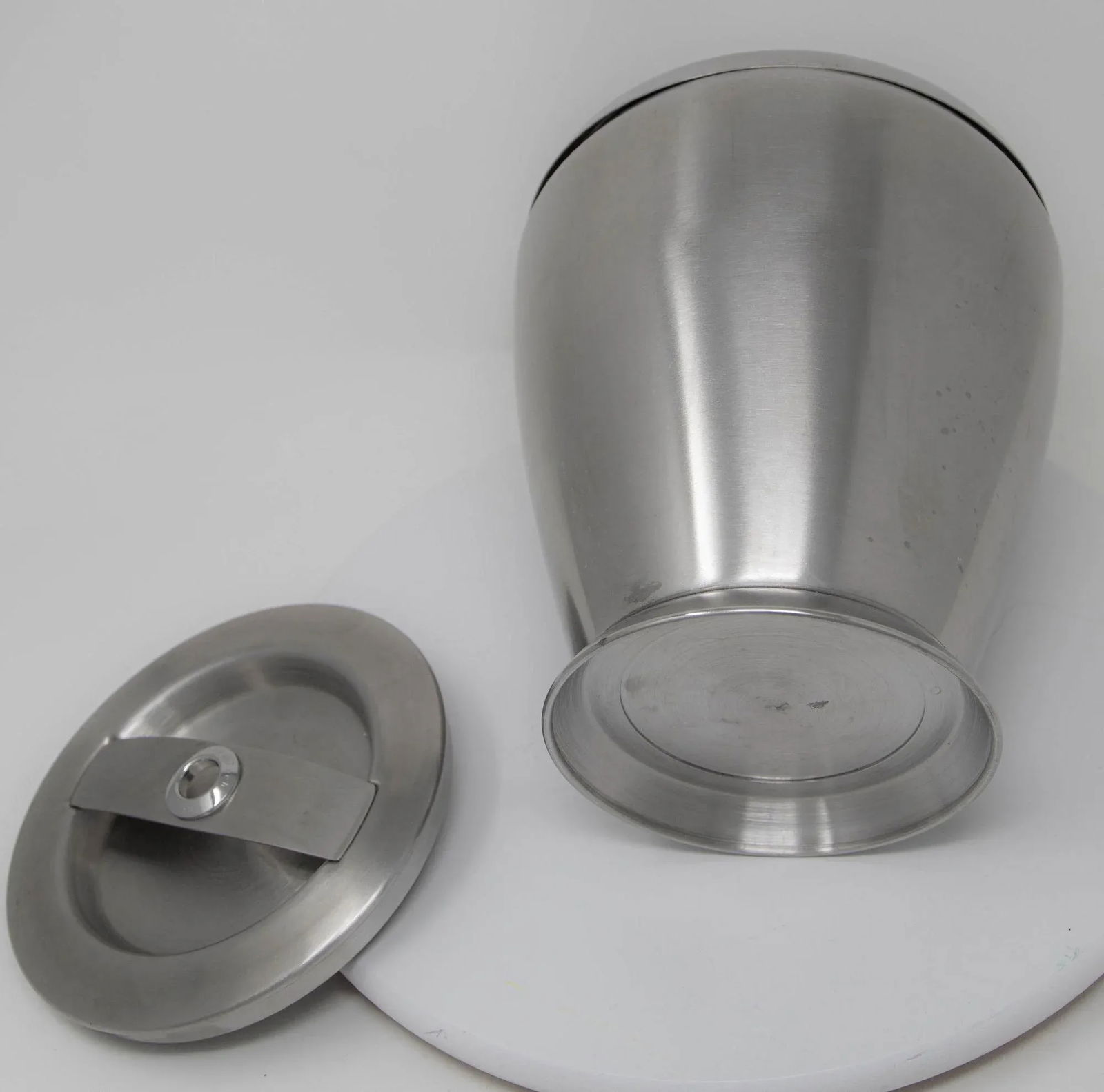 Villeroy and Boch Bogart Chrome Ice Bucket With Liner and Lid - 10