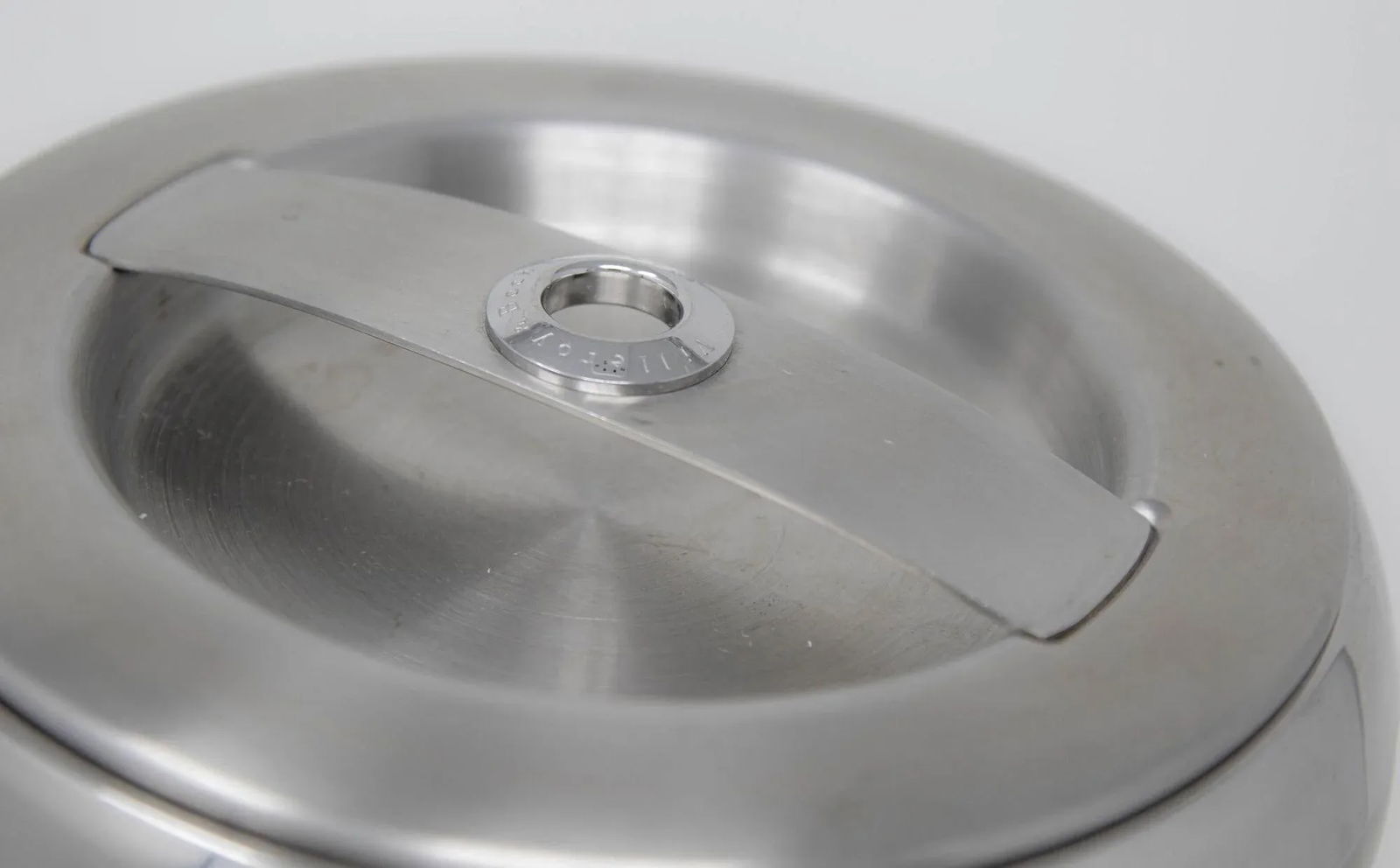 Villeroy and Boch Bogart Chrome Ice Bucket With Liner and Lid - 3