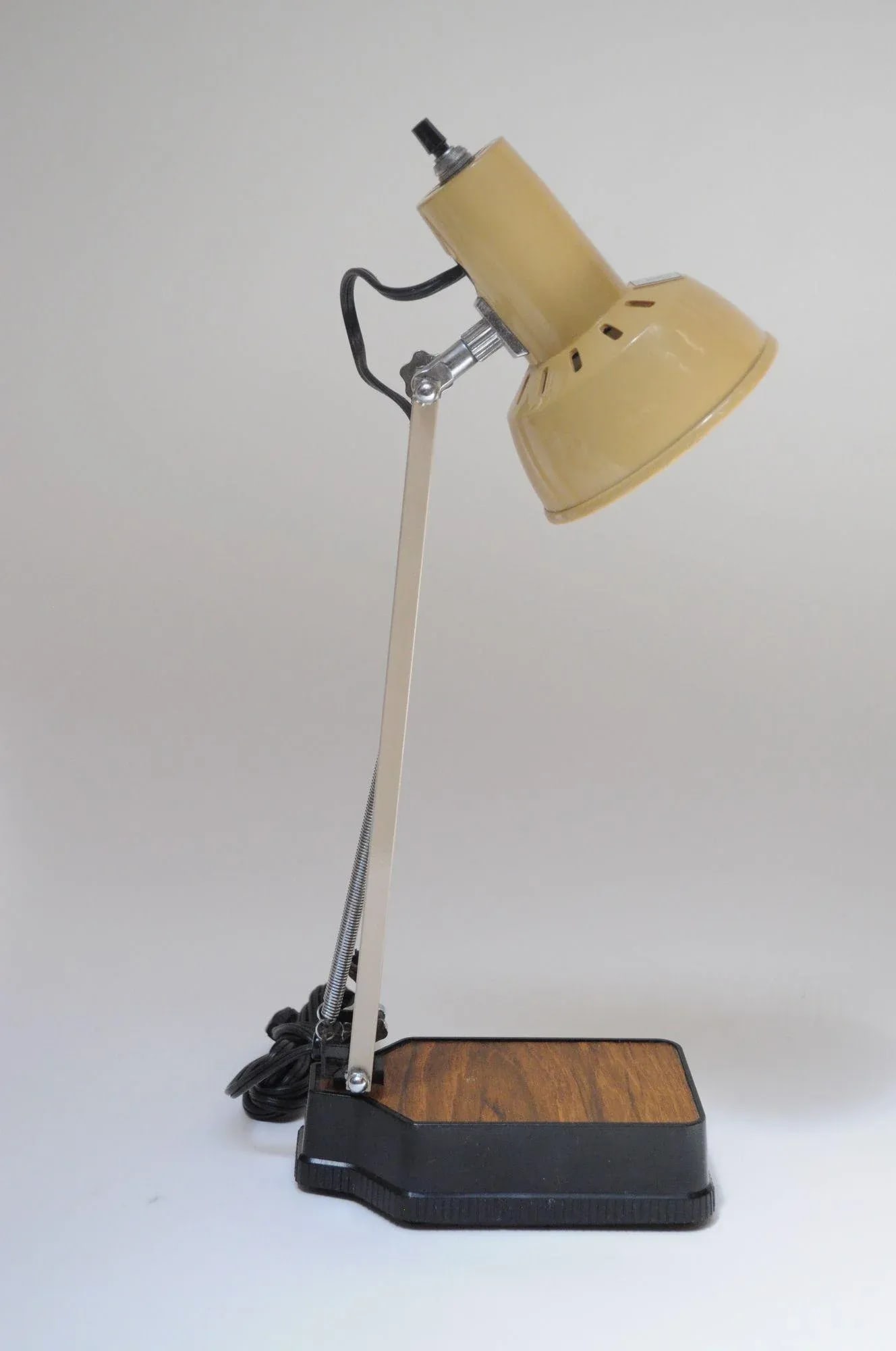 Vintage American Modern Adjustable Spring-Loaded Task / Table Lamp by Electrix - 2