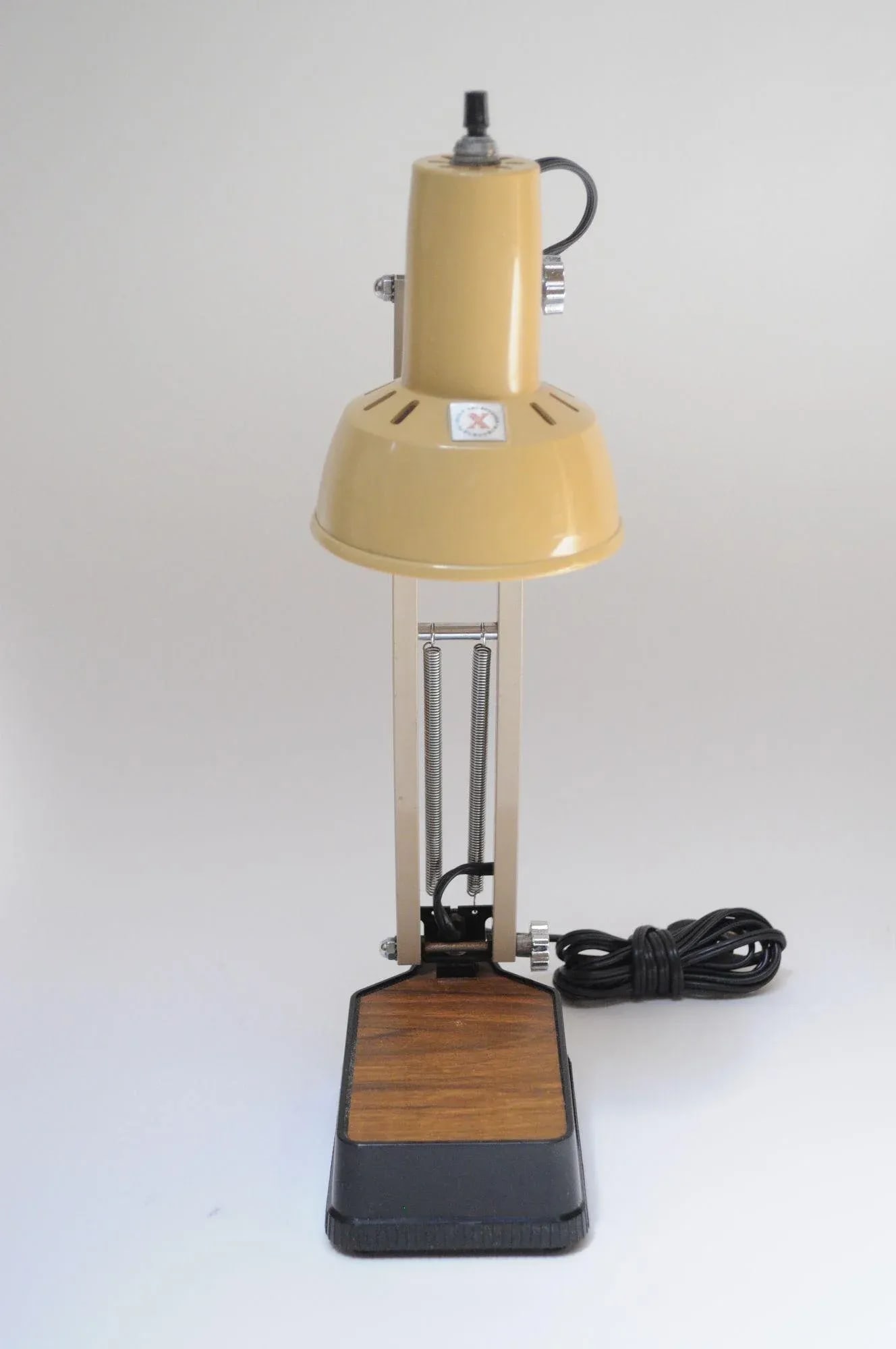 Vintage American Modern Adjustable Spring-Loaded Task / Table Lamp by Electrix - 6