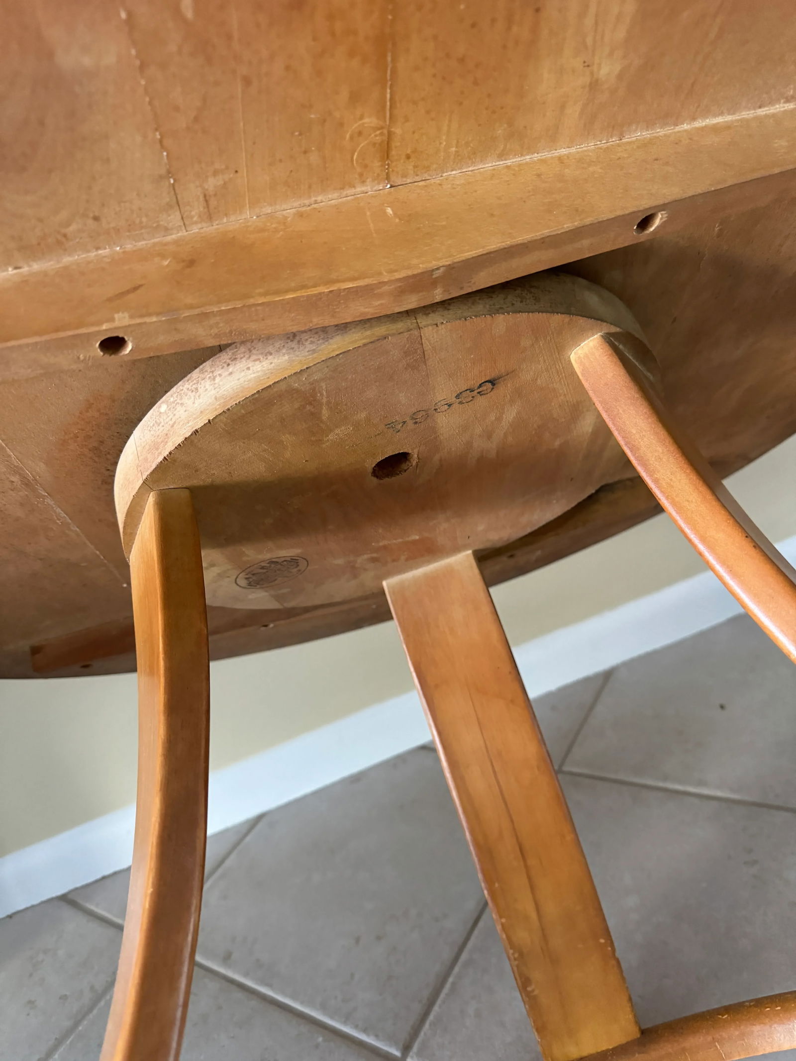 1940s Leo Jiranek by Heywood-Wakefield Round Coffee Table With Lazy Susan, Maple Finish - 10