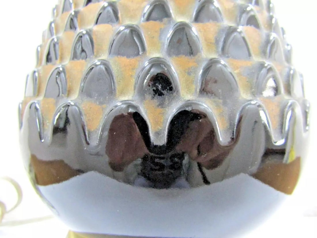 Mid-Century Italian Amethyst Art Glass Pineapple Texture Table Lamp - 5