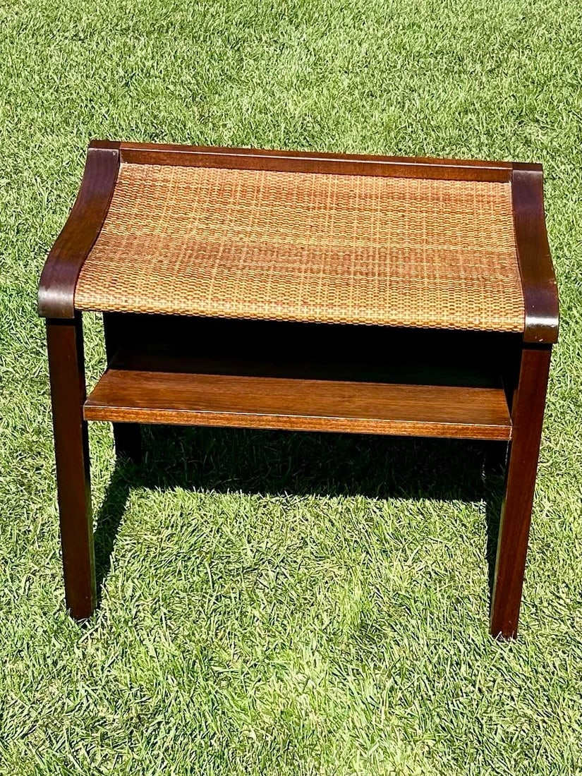 1960s, Woven/Texturized Top End Table With Slanted Shelf for Storage of Magazines/Books/Papers, MCM - 7