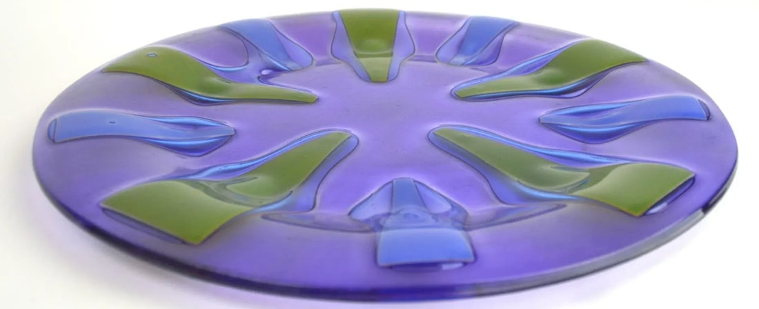 Modernist Glass Plate by Higgins - 3