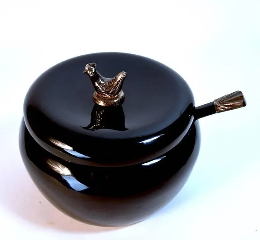 Lacquered Serving Bowl With Bird Finial - 2