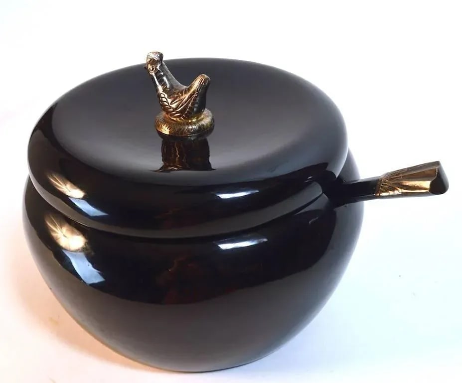 Lacquered Serving Bowl With Bird Finial - 3